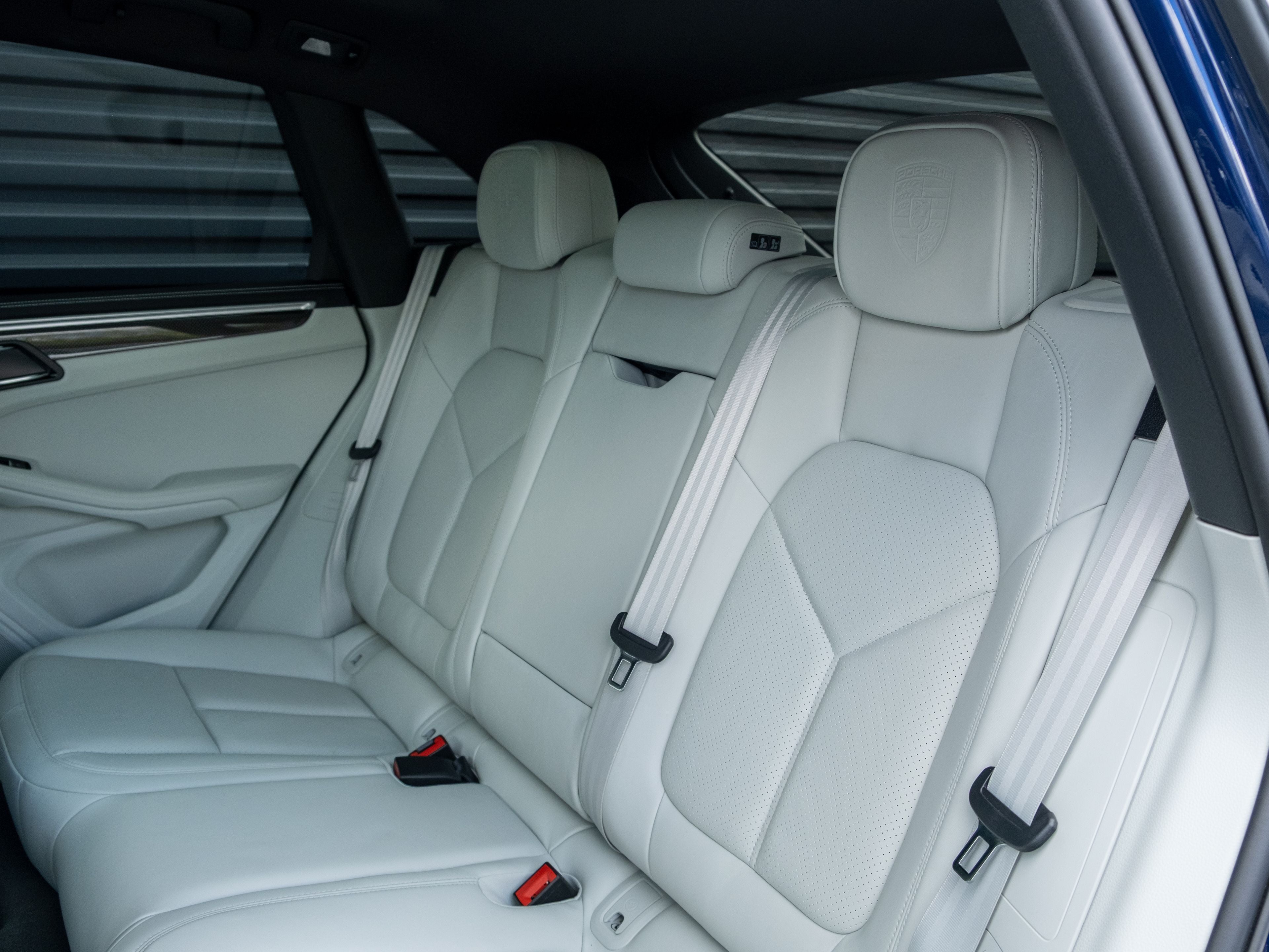 2022 Porsche Macan S