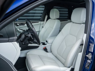 2022 Porsche Macan S