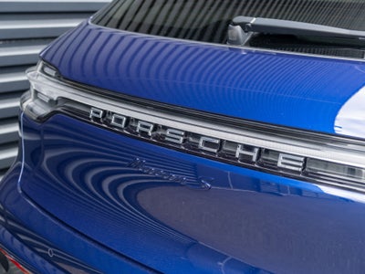 2022 Porsche Macan S
