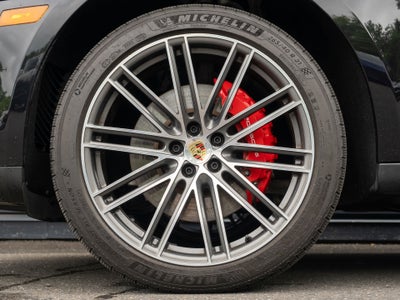2025 Porsche Macan S
