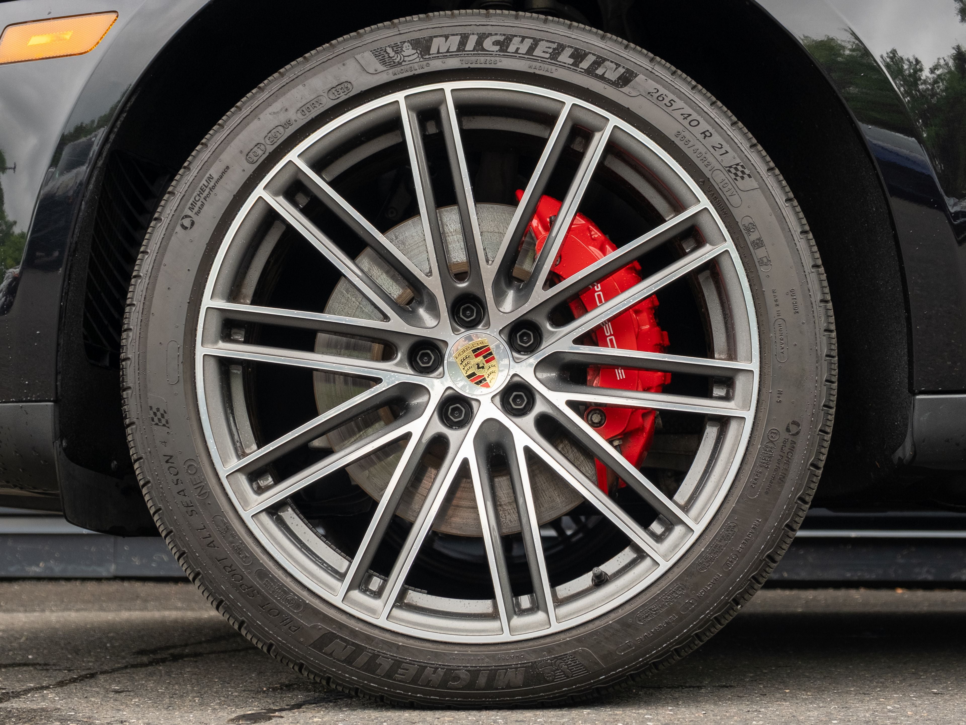 2025 Porsche Macan S