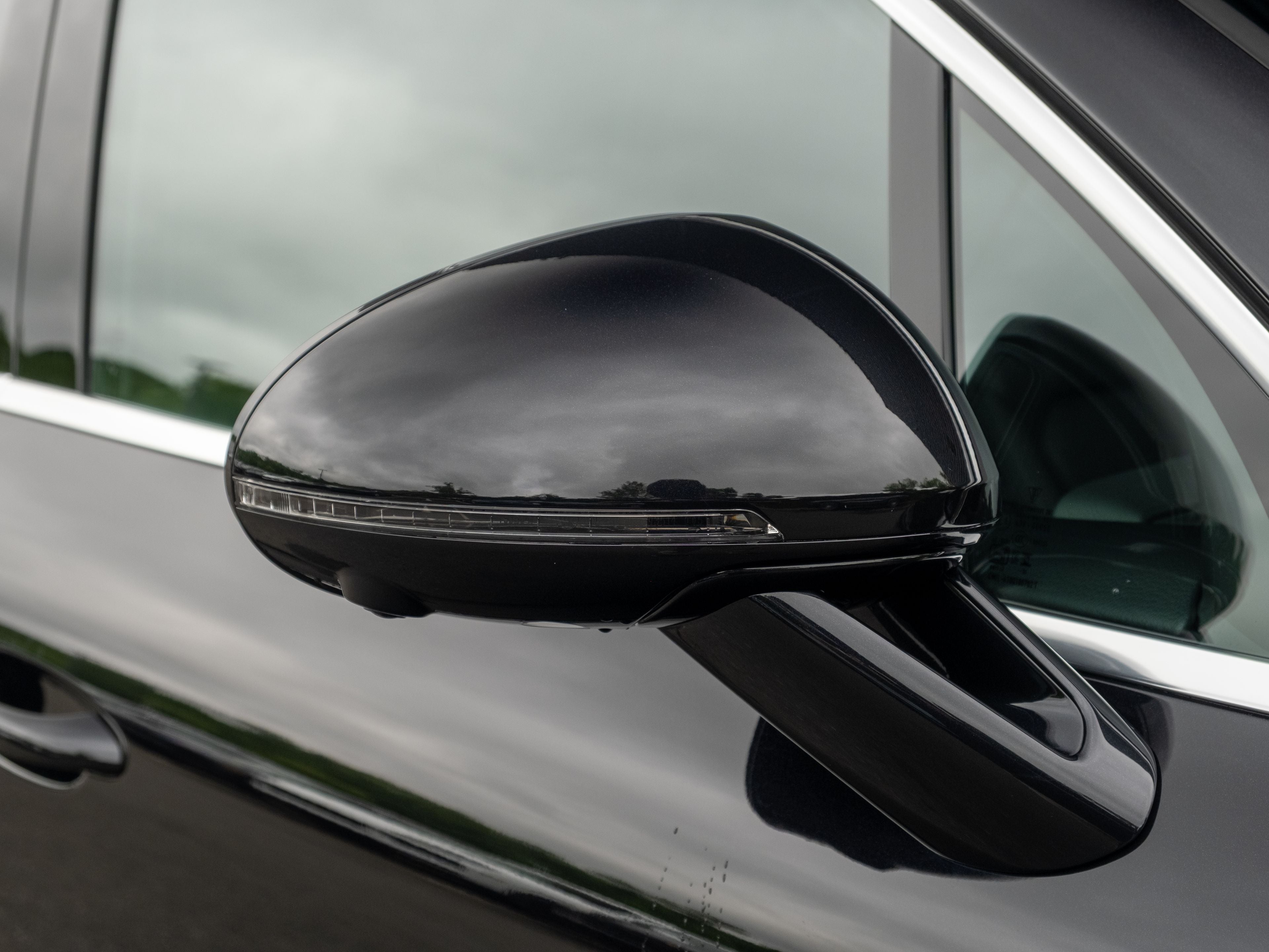 2025 Porsche Macan S