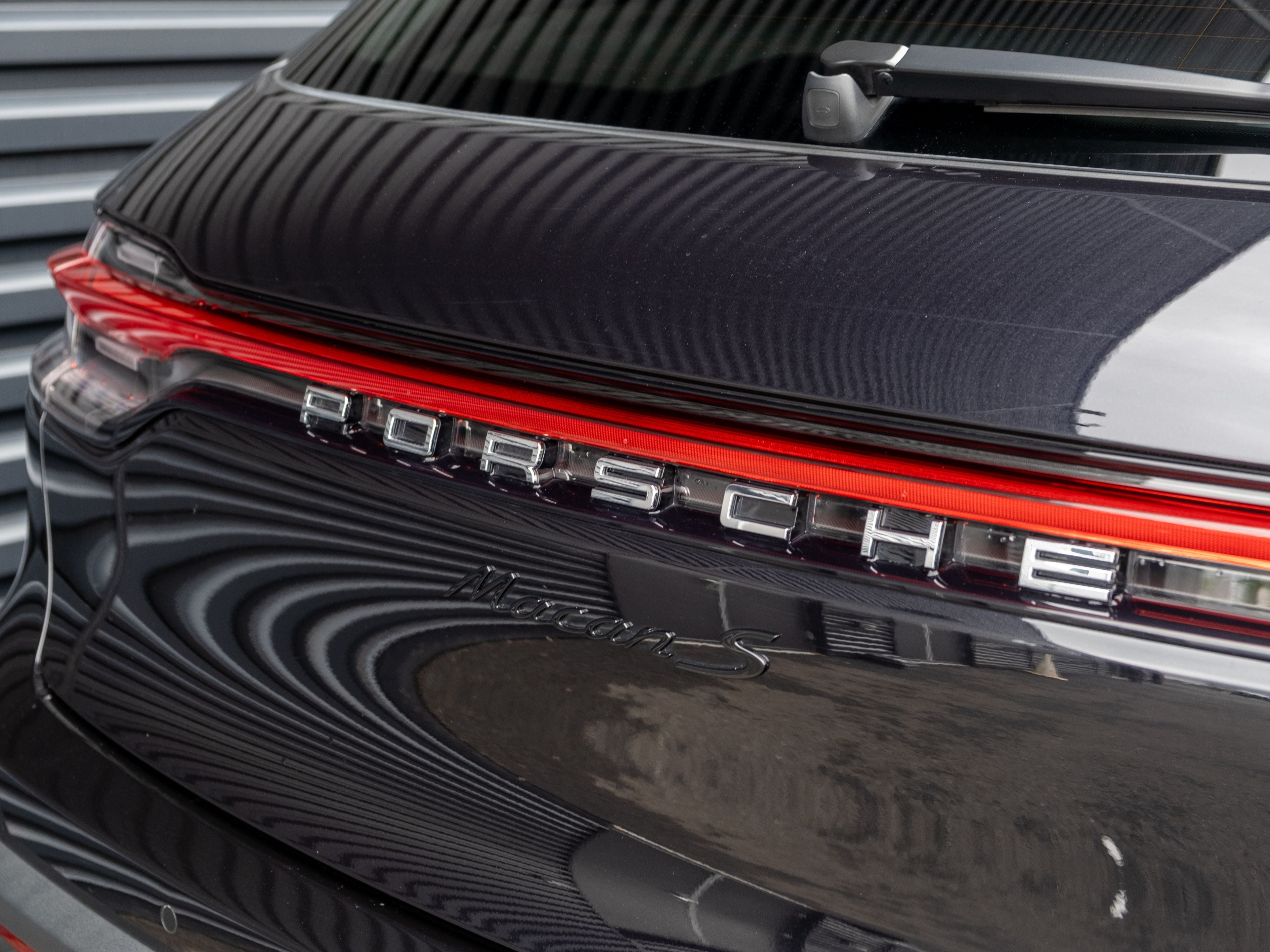 2025 Porsche Macan S
