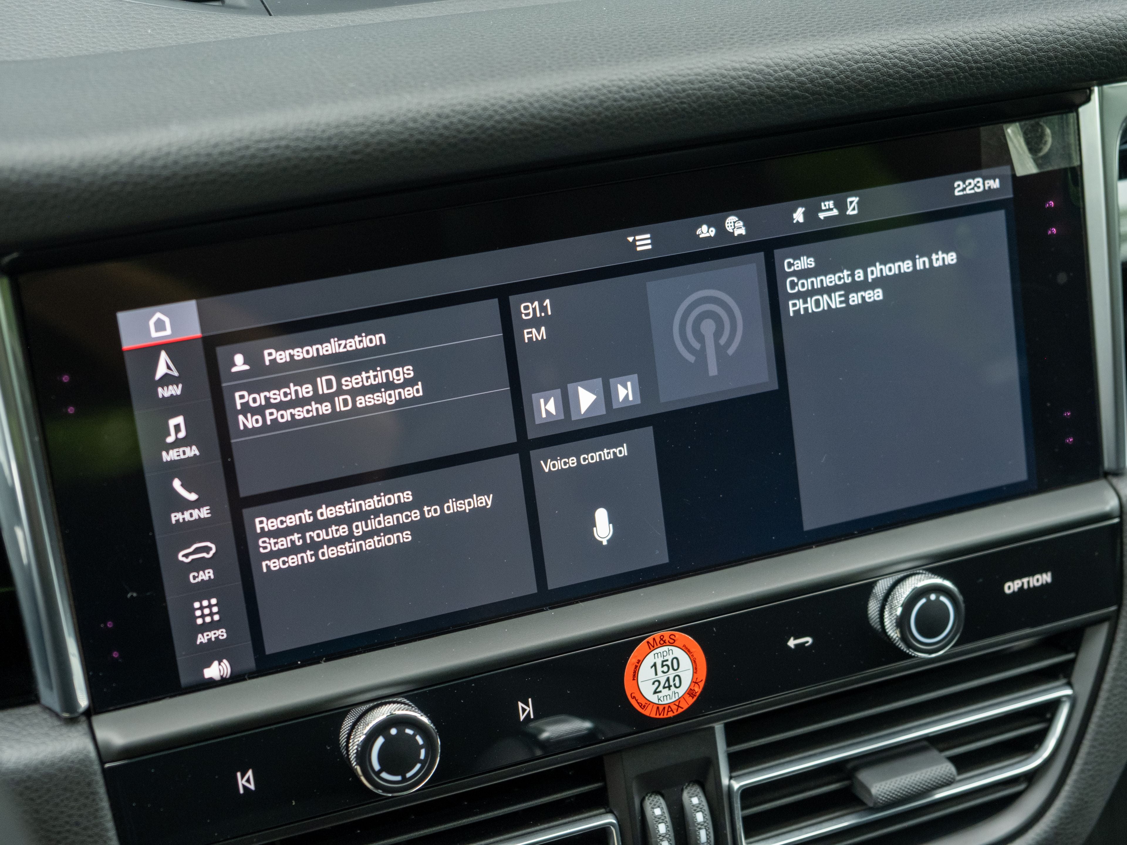 2025 Porsche Macan S
