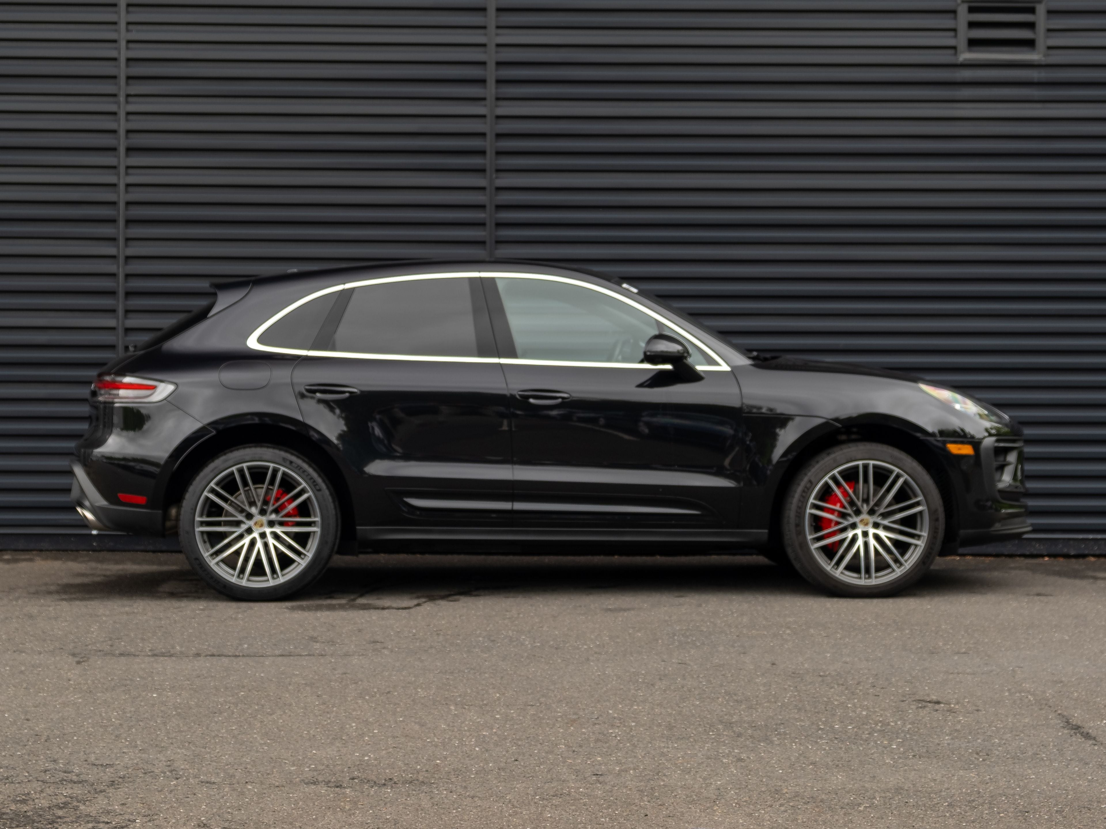 2025 Porsche Macan S