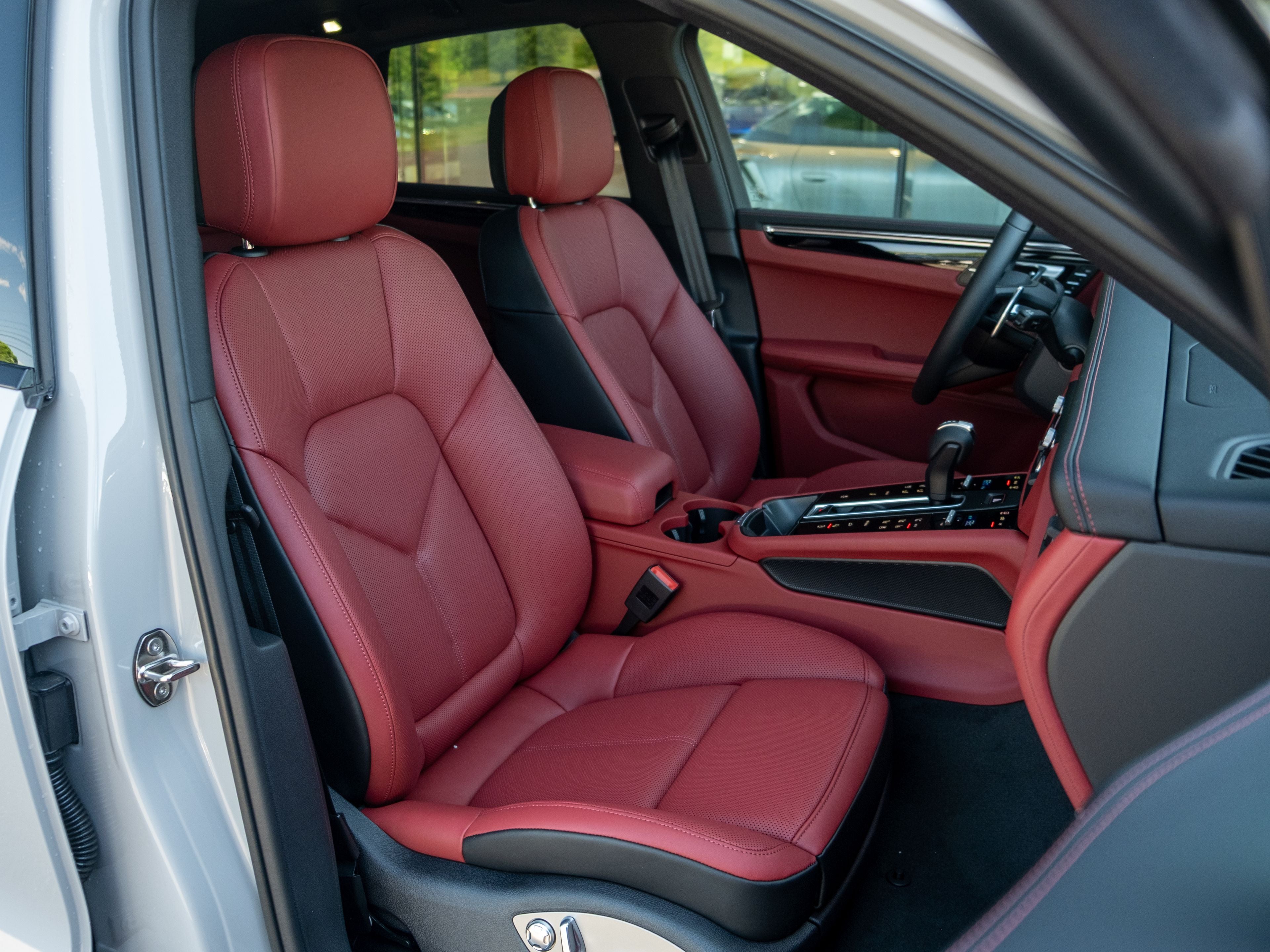 2026 Porsche Macan S