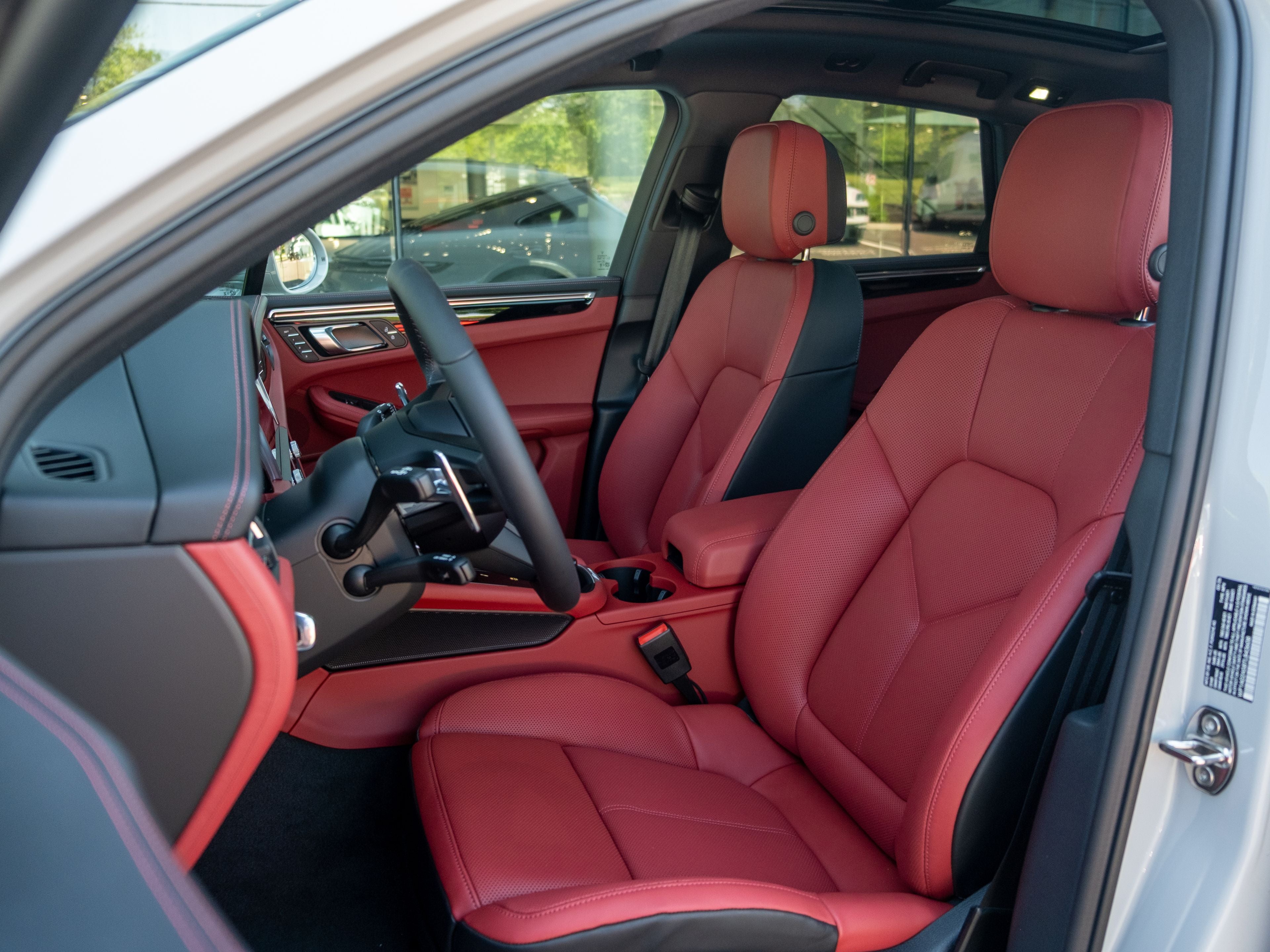 2026 Porsche Macan S