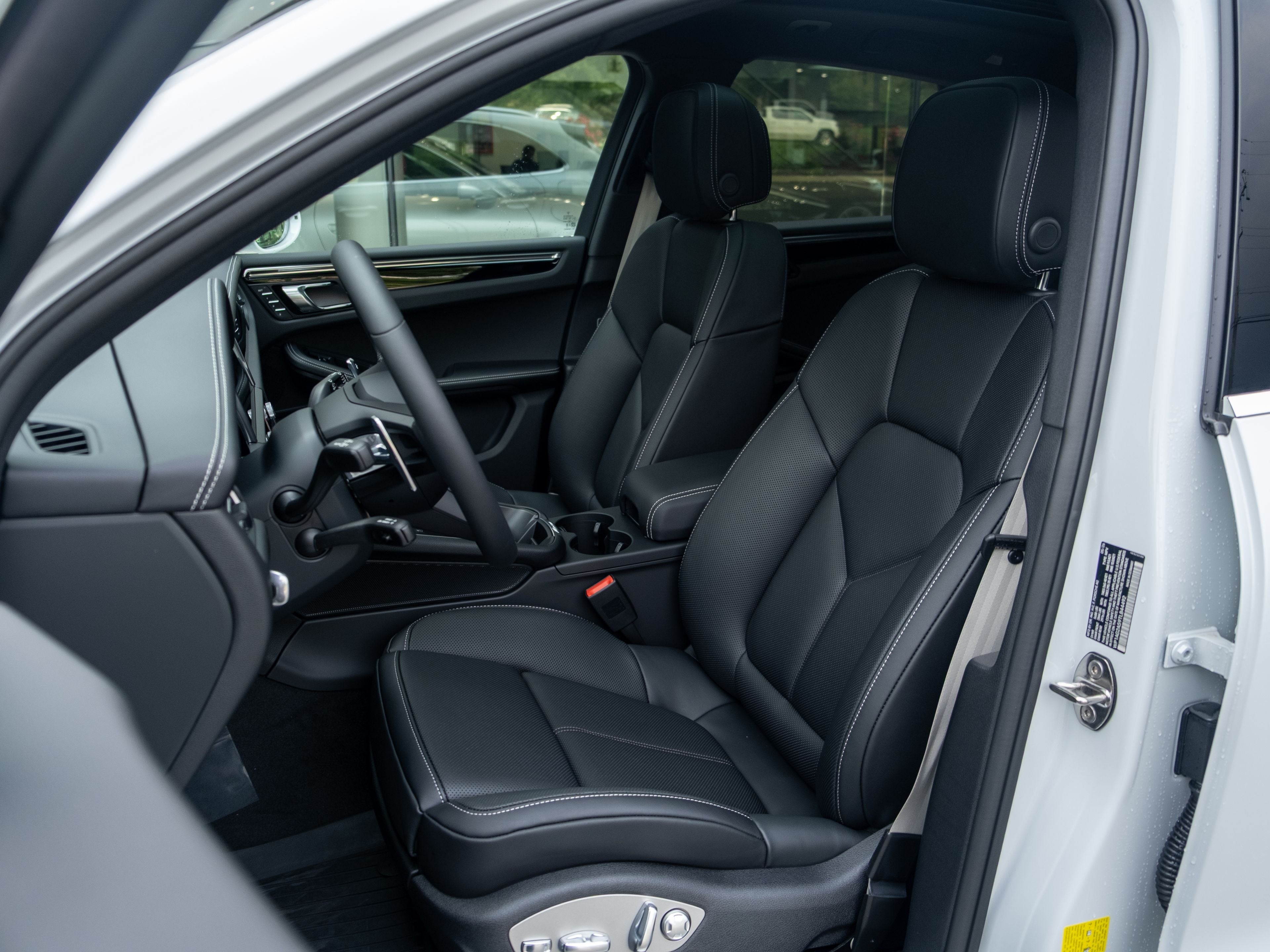2026 Porsche Macan S