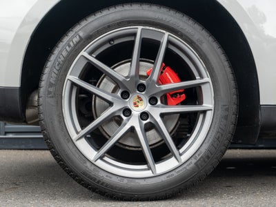 2023 Porsche Macan S