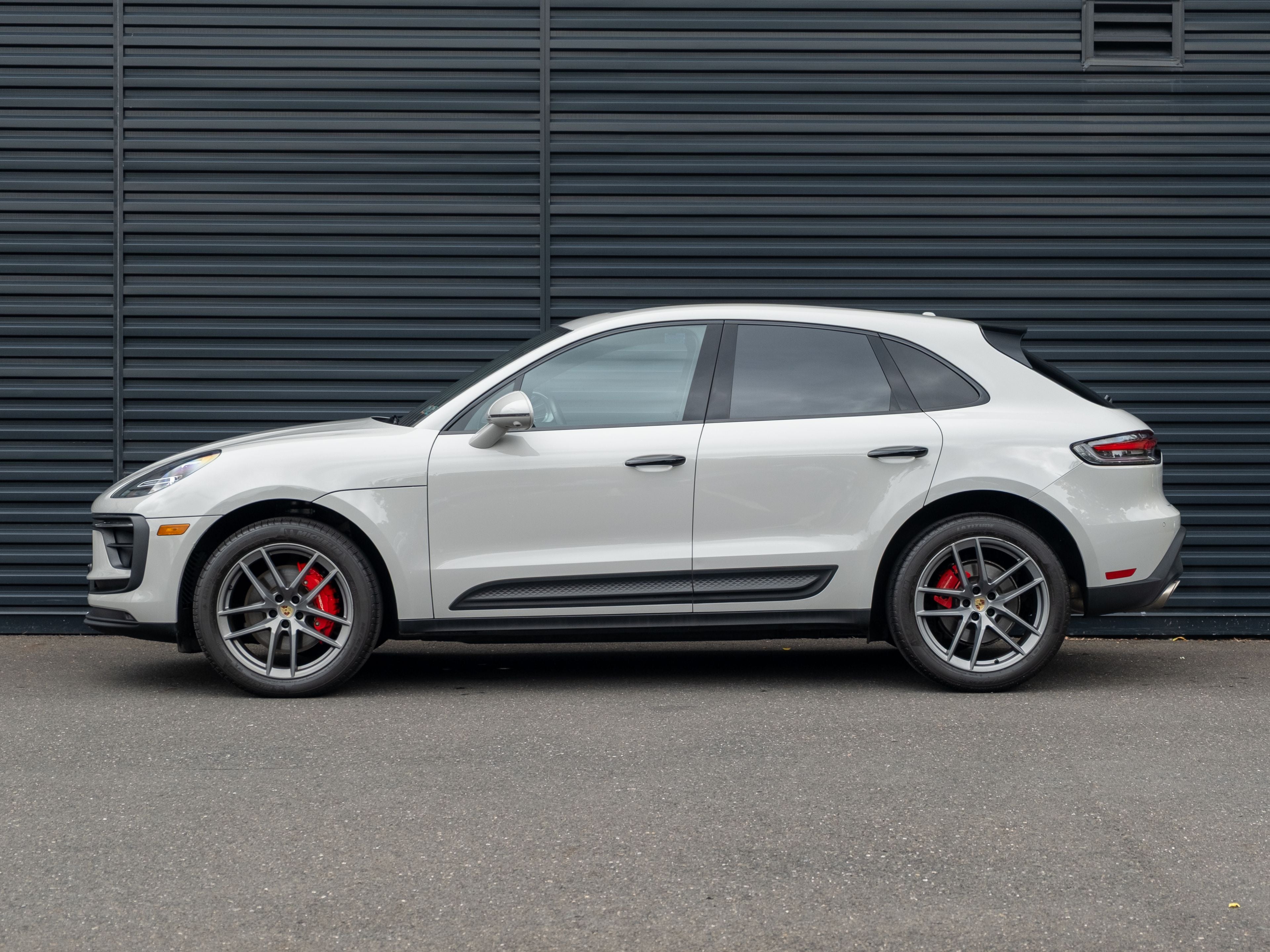 2023 Porsche Macan S
