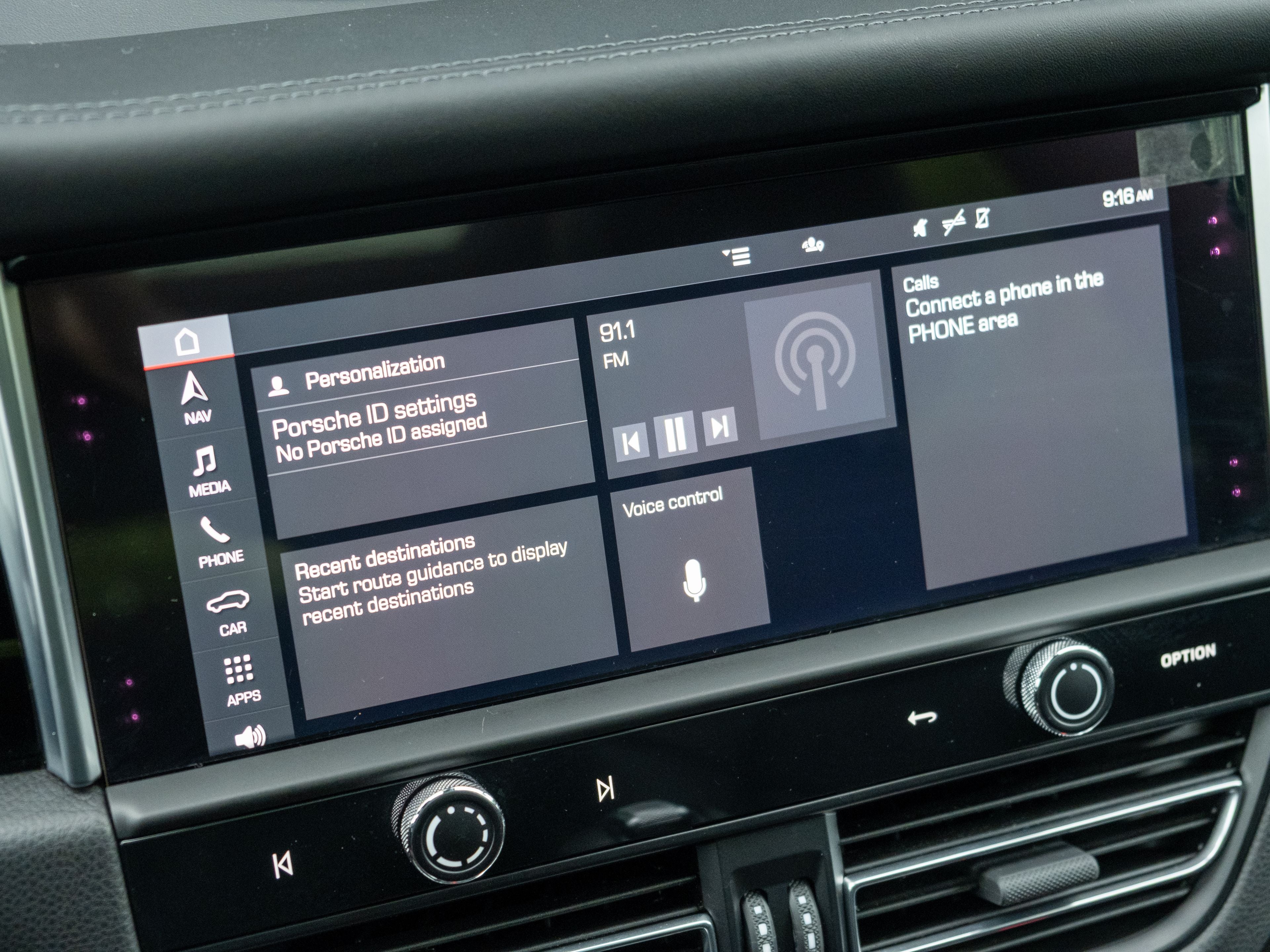 2023 Porsche Macan S