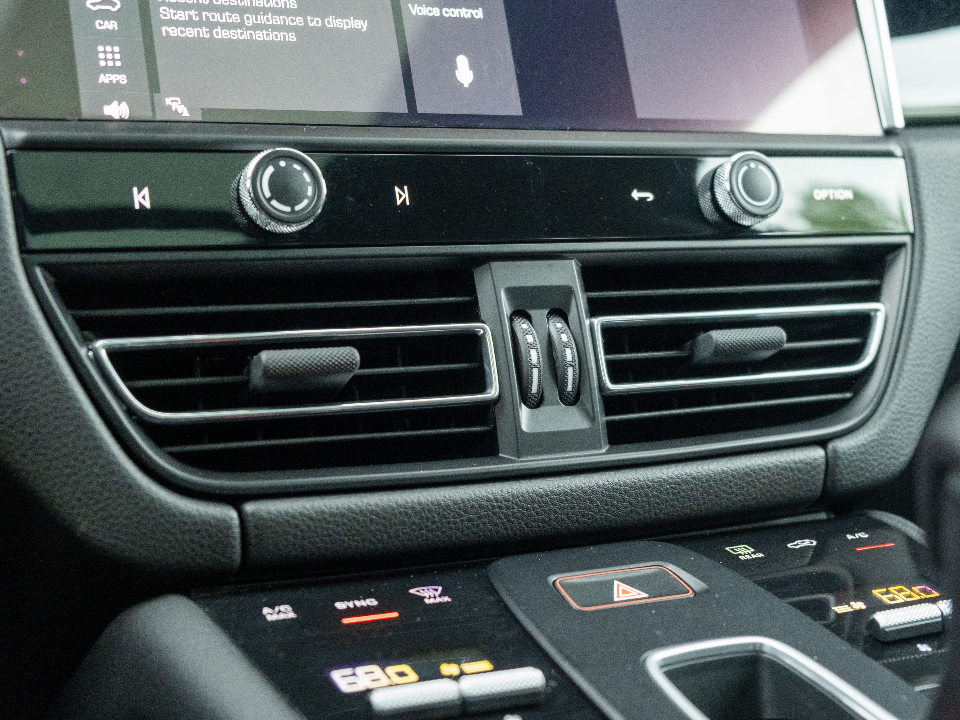 2023 Porsche Macan S