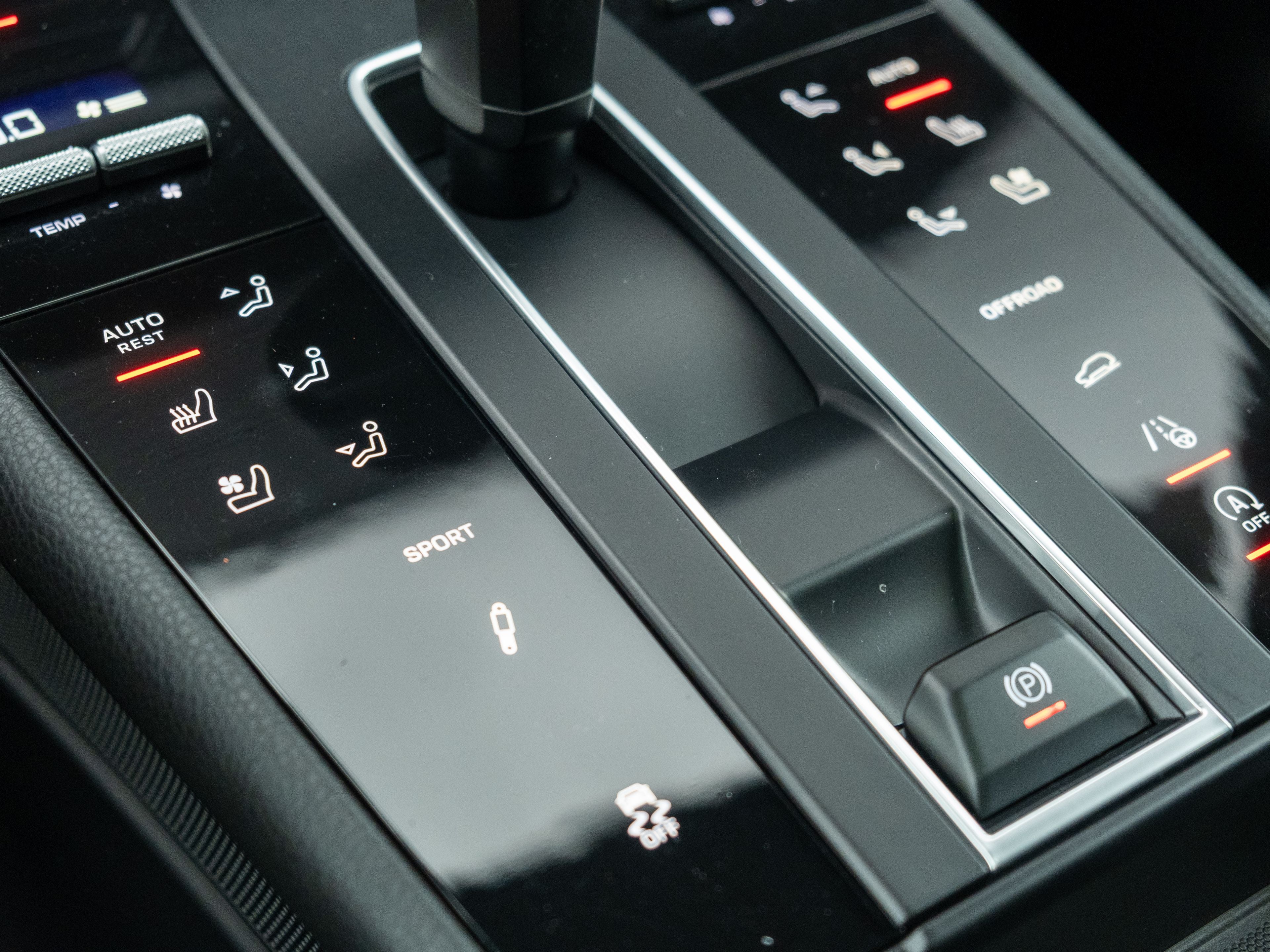 2023 Porsche Macan S