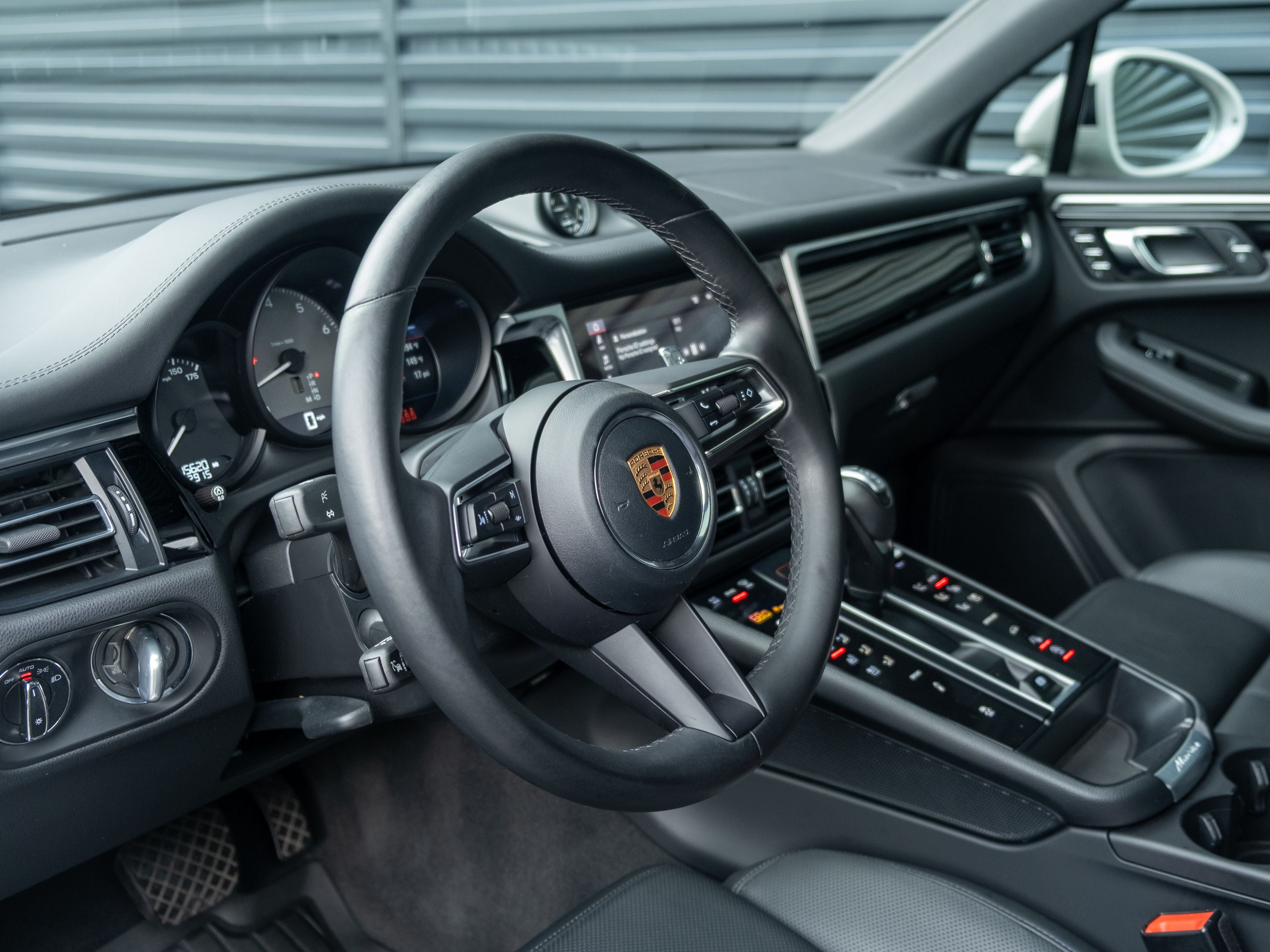 2023 Porsche Macan S