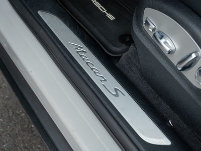 2023 Porsche Macan S