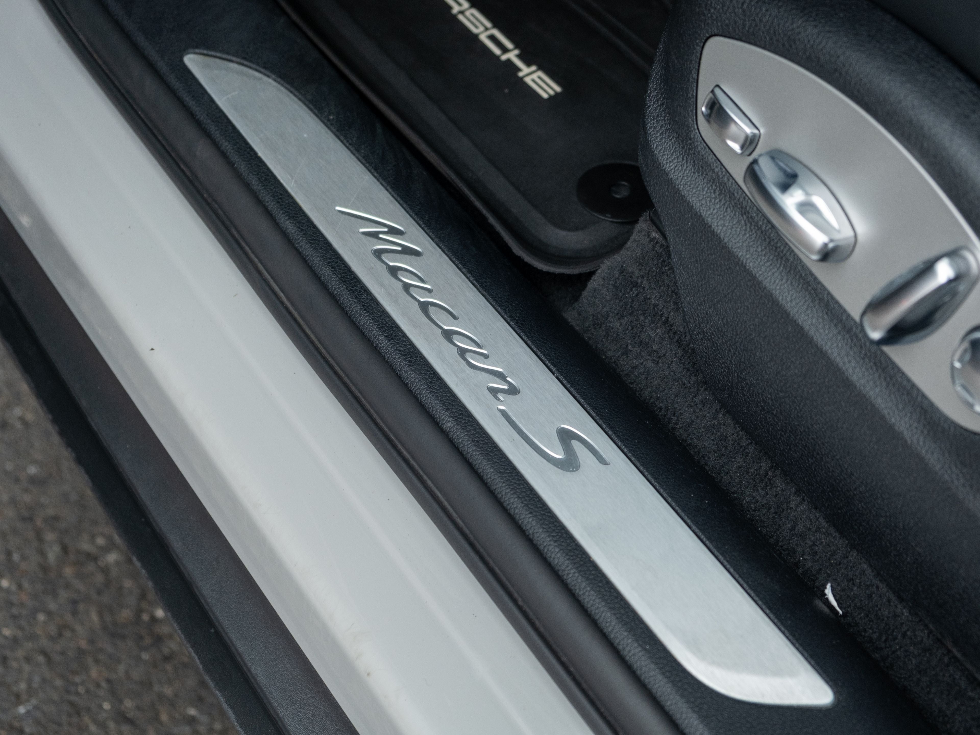 2023 Porsche Macan S