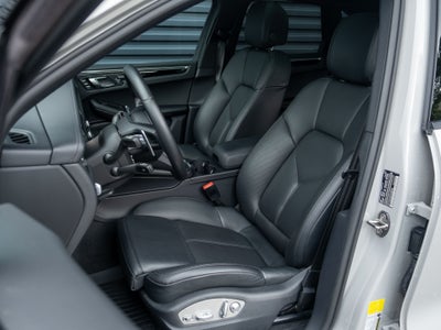 2023 Porsche Macan S