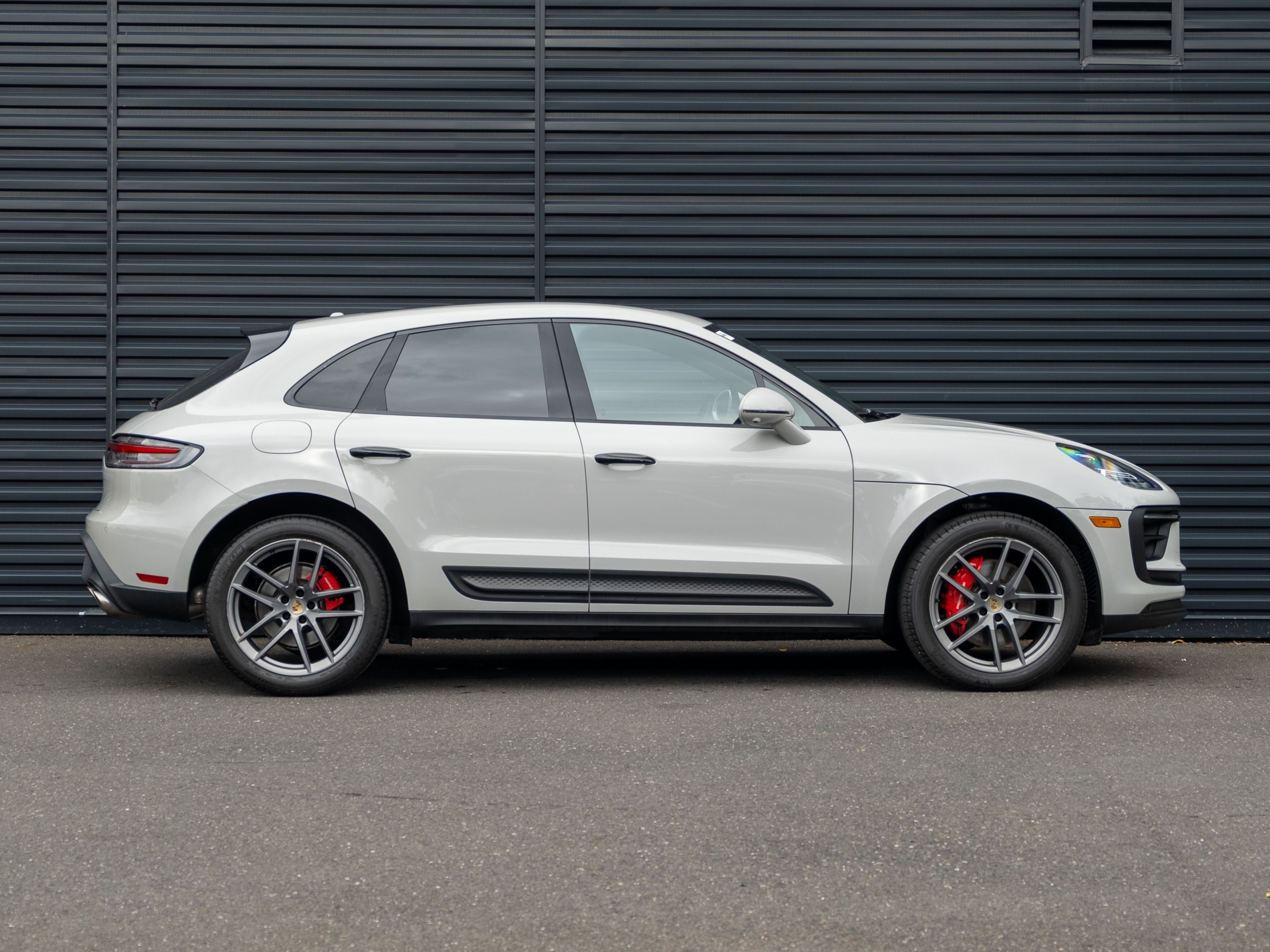 2023 Porsche Macan S