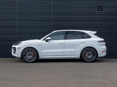 2026 Porsche Cayenne E-Hybrid S