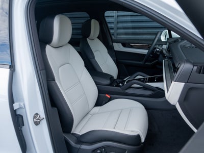 2026 Porsche Cayenne E-Hybrid S