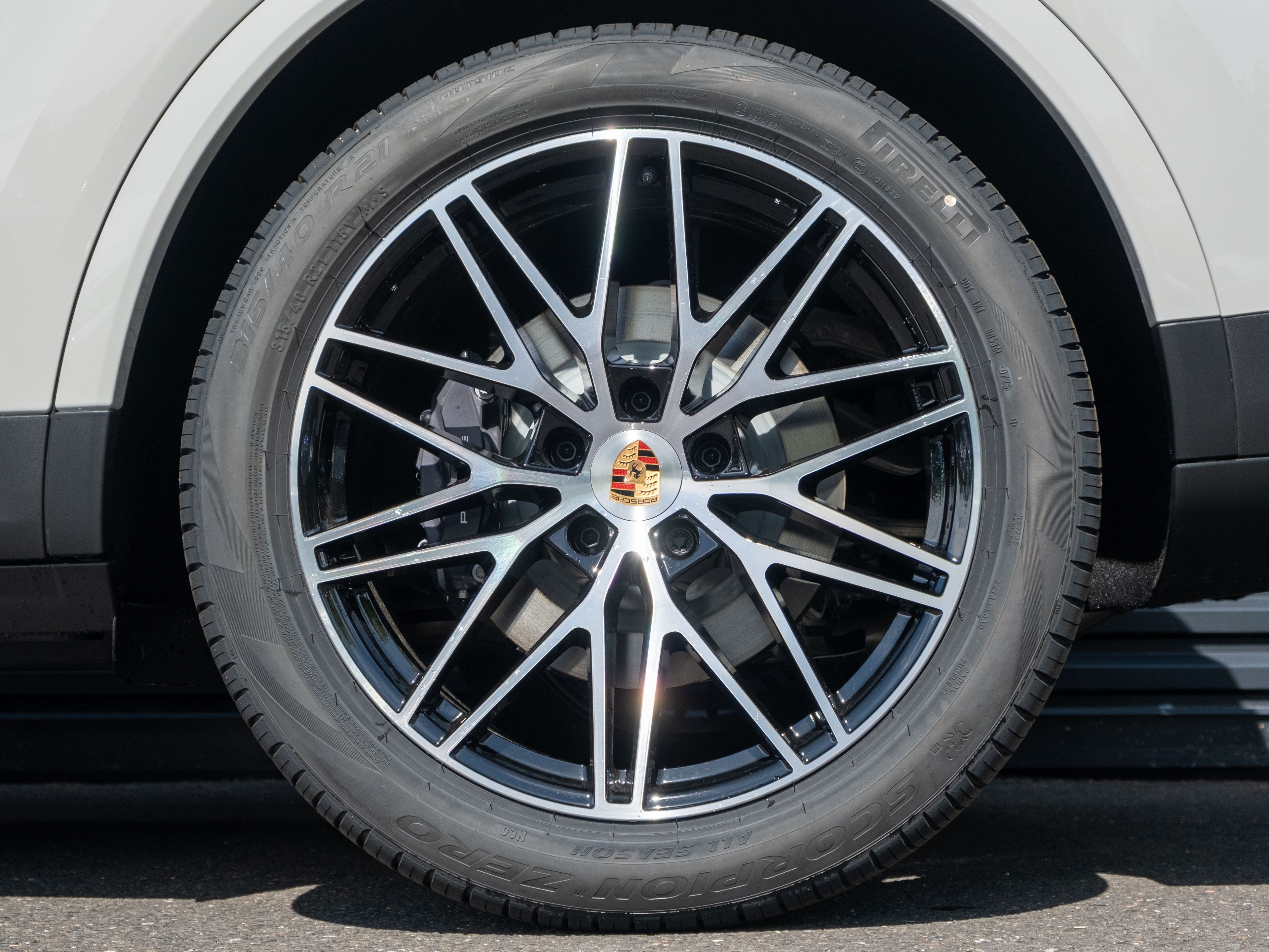 2026 Porsche Cayenne Coupe Base