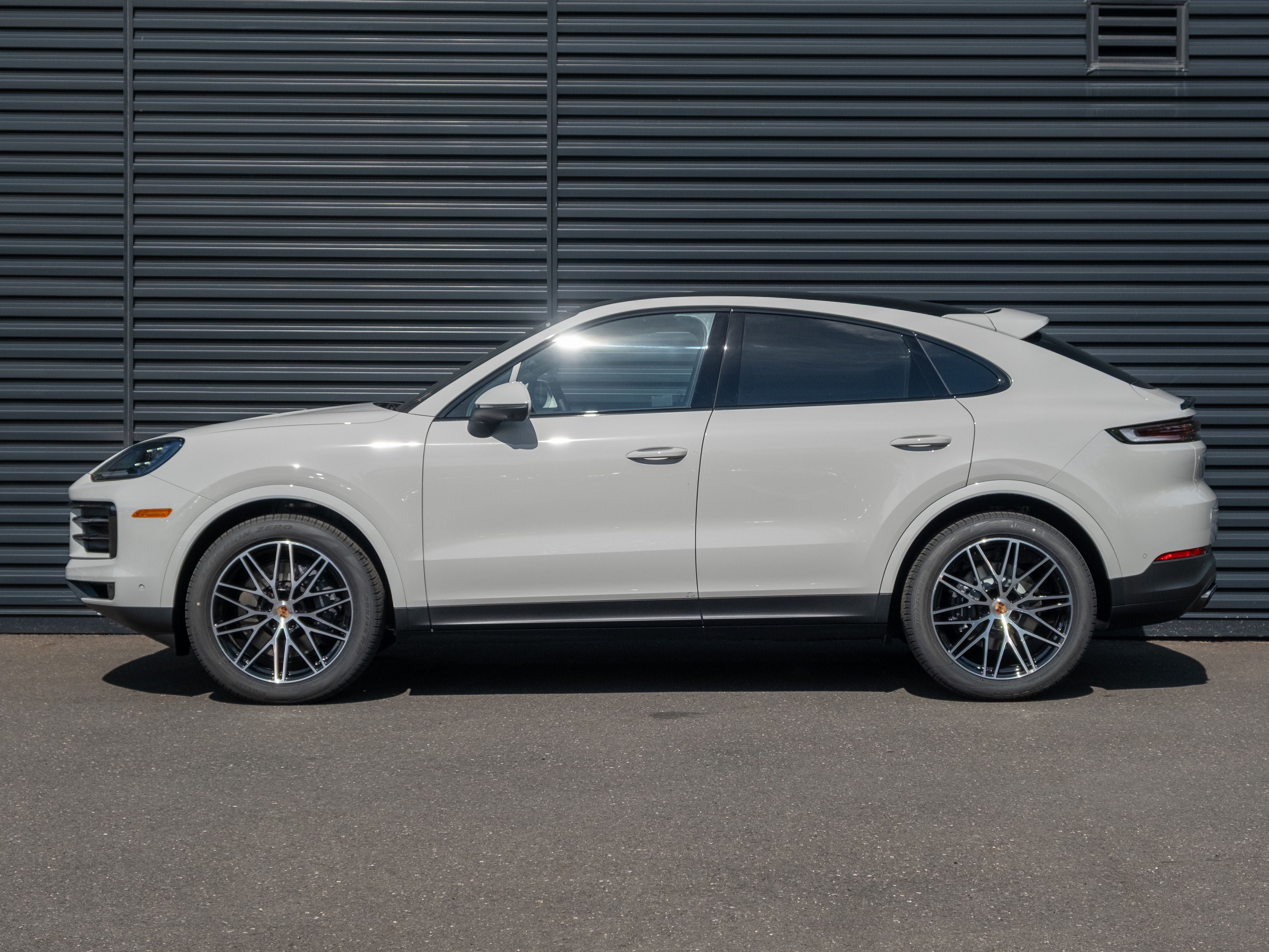 2026 Porsche Cayenne Coupe Base