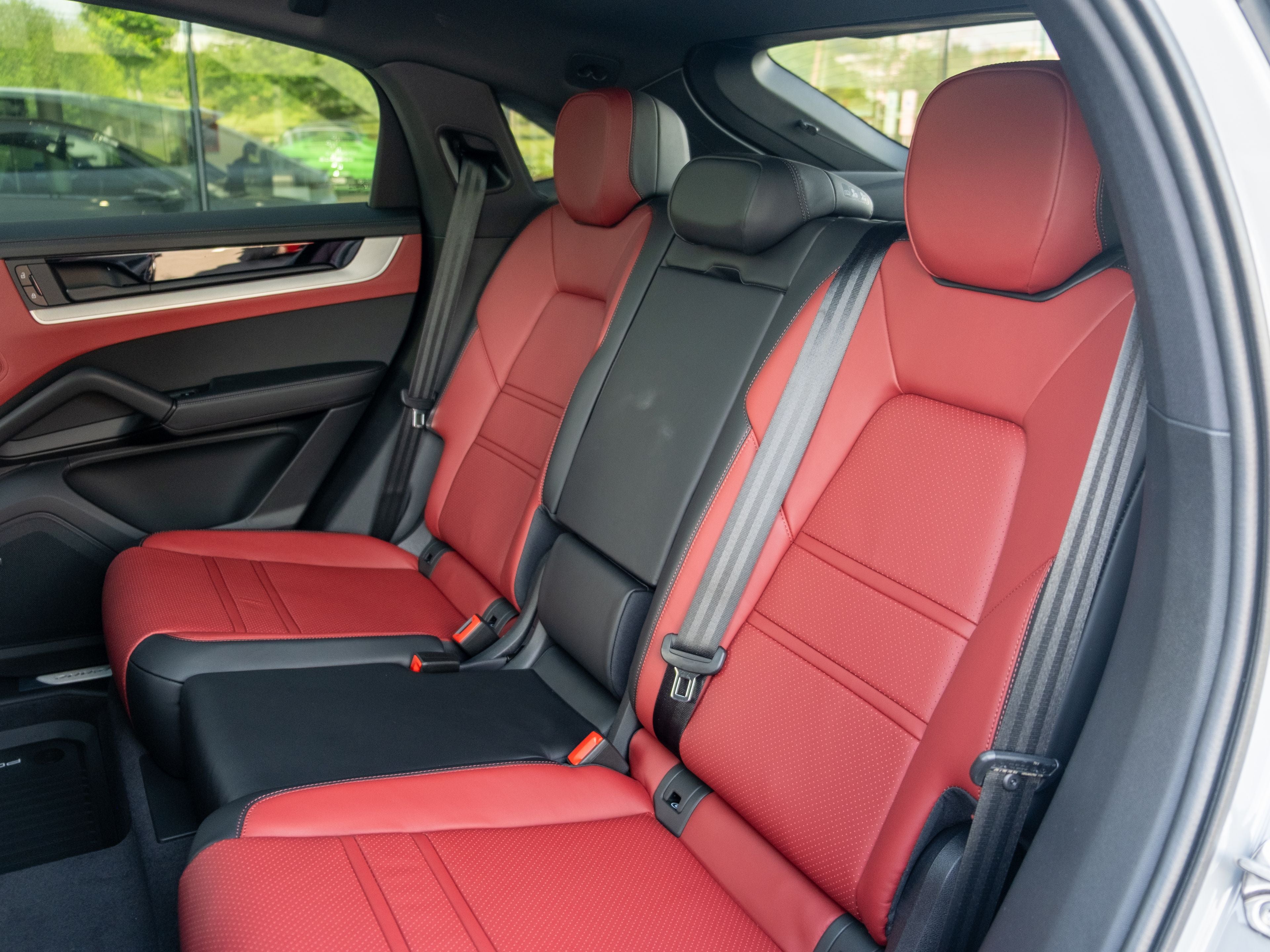 2026 Porsche Cayenne Coupe Base
