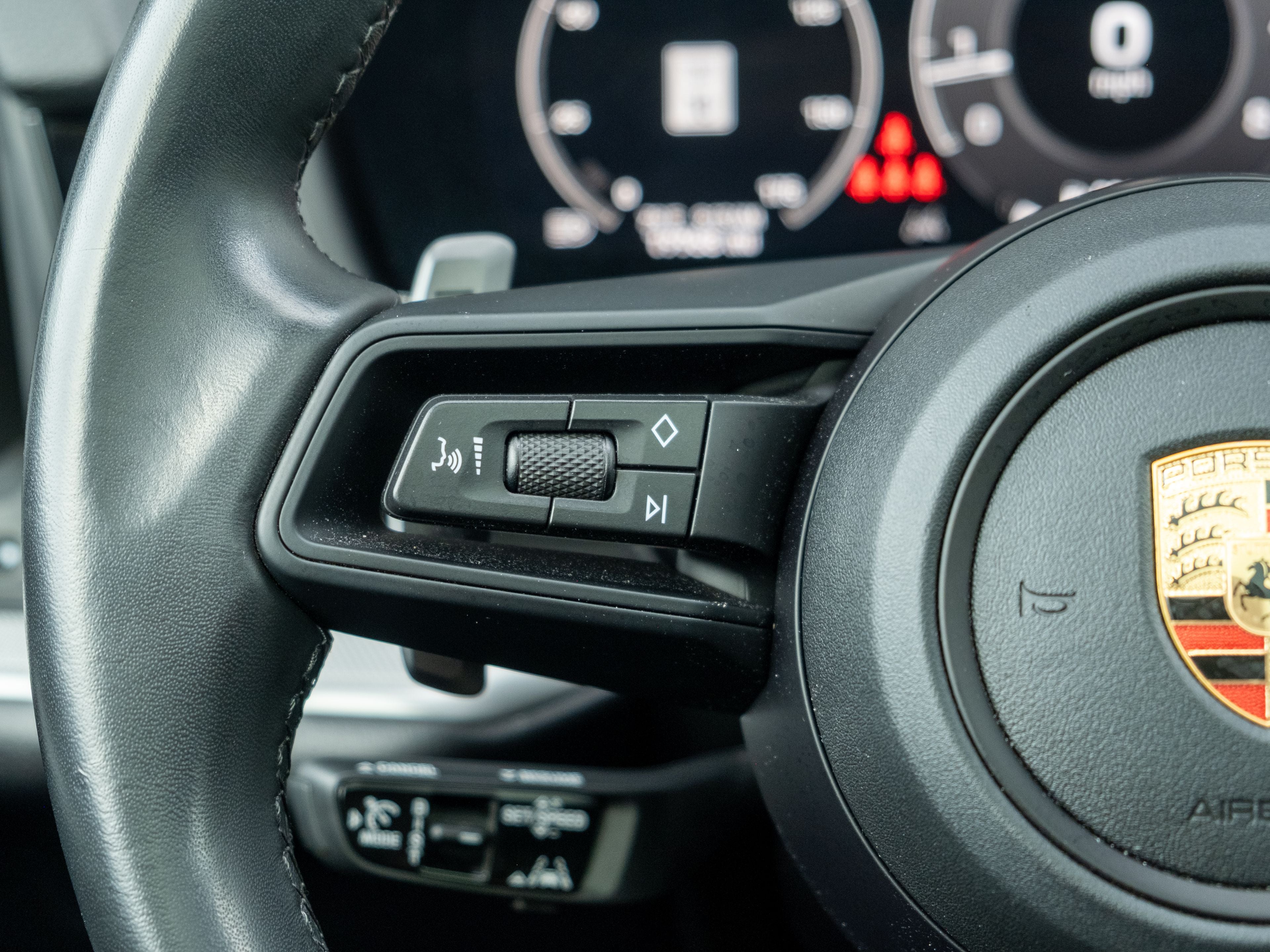 2024 Porsche Cayenne Coupe Base