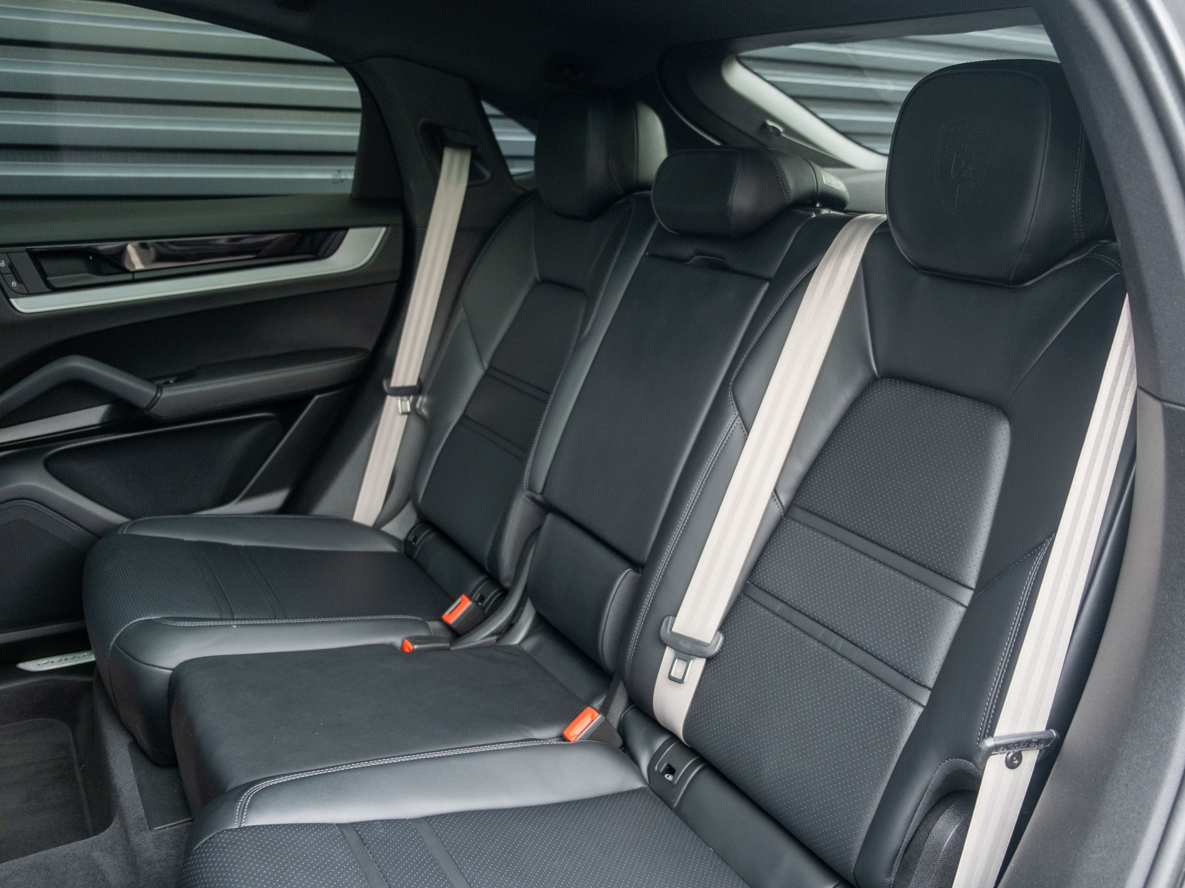 2024 Porsche Cayenne Coupe Base