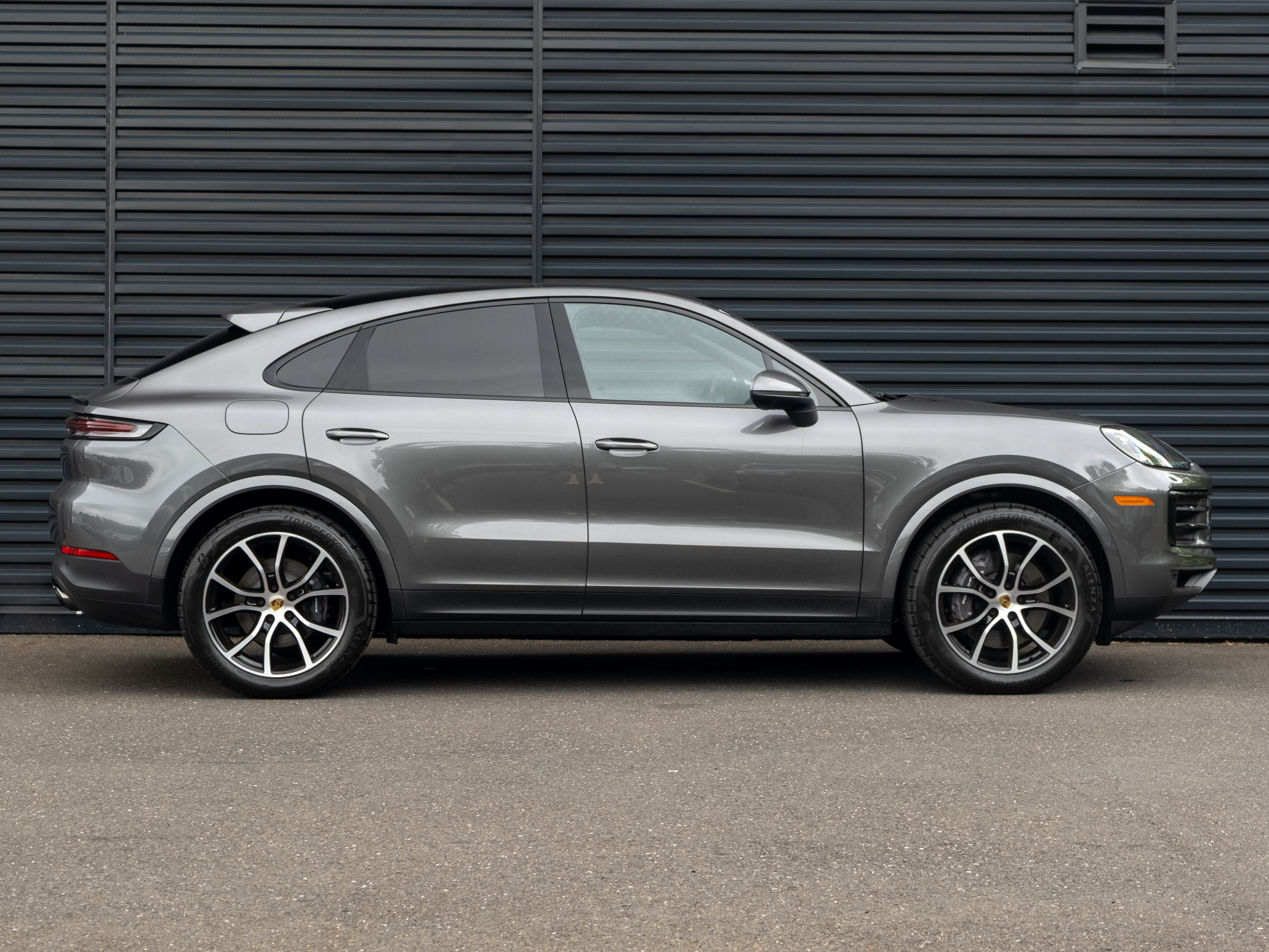 2024 Porsche Cayenne Coupe Base