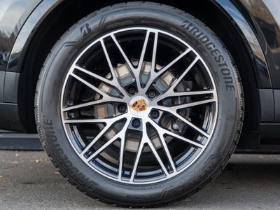 2026 Porsche Cayenne Coupe Base