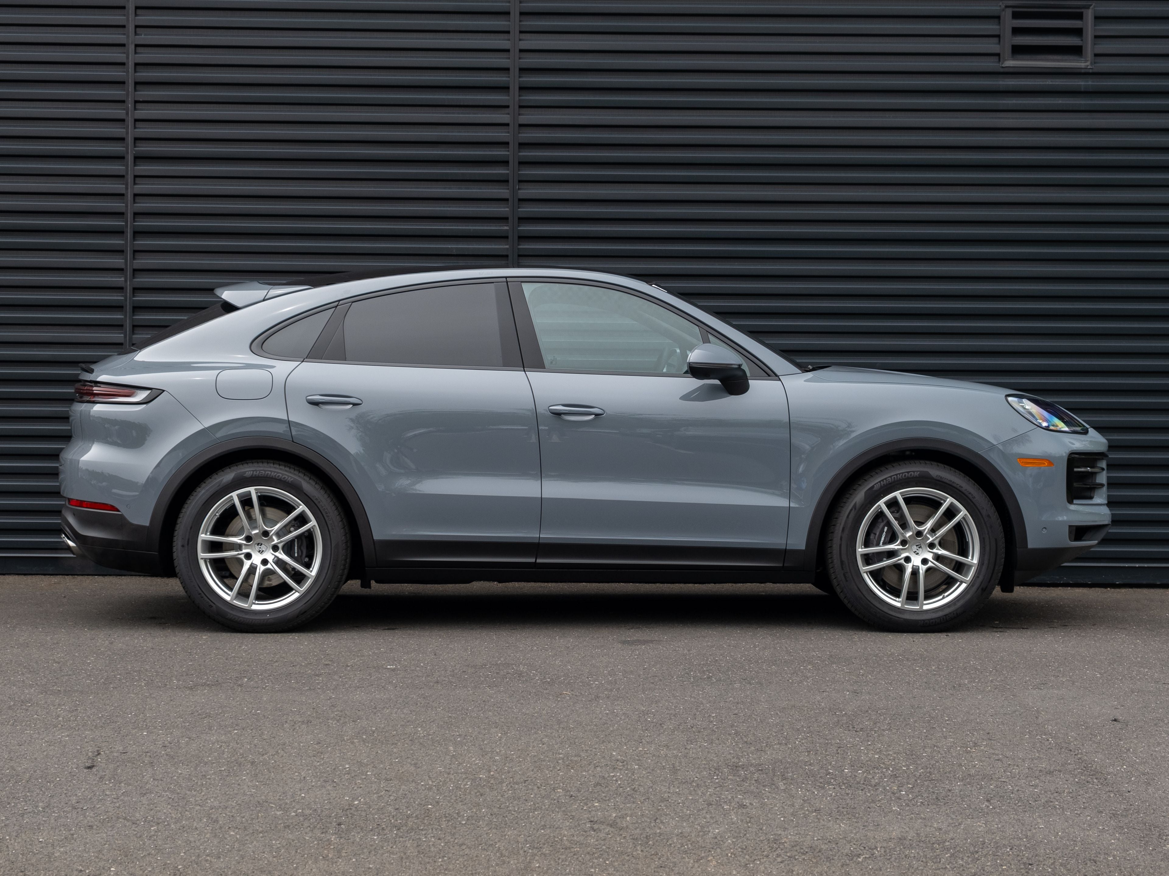 2026 Porsche Cayenne Coupe Base