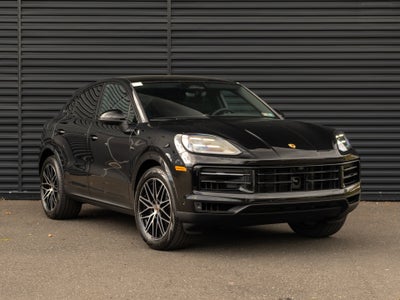 2026 Porsche Cayenne Coupe Base