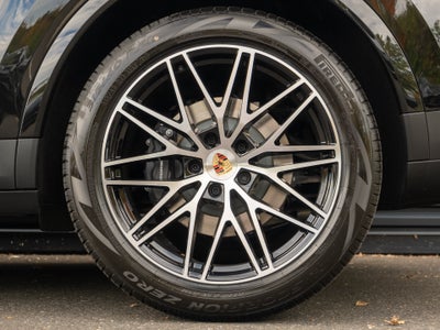 2026 Porsche Cayenne Coupe Base