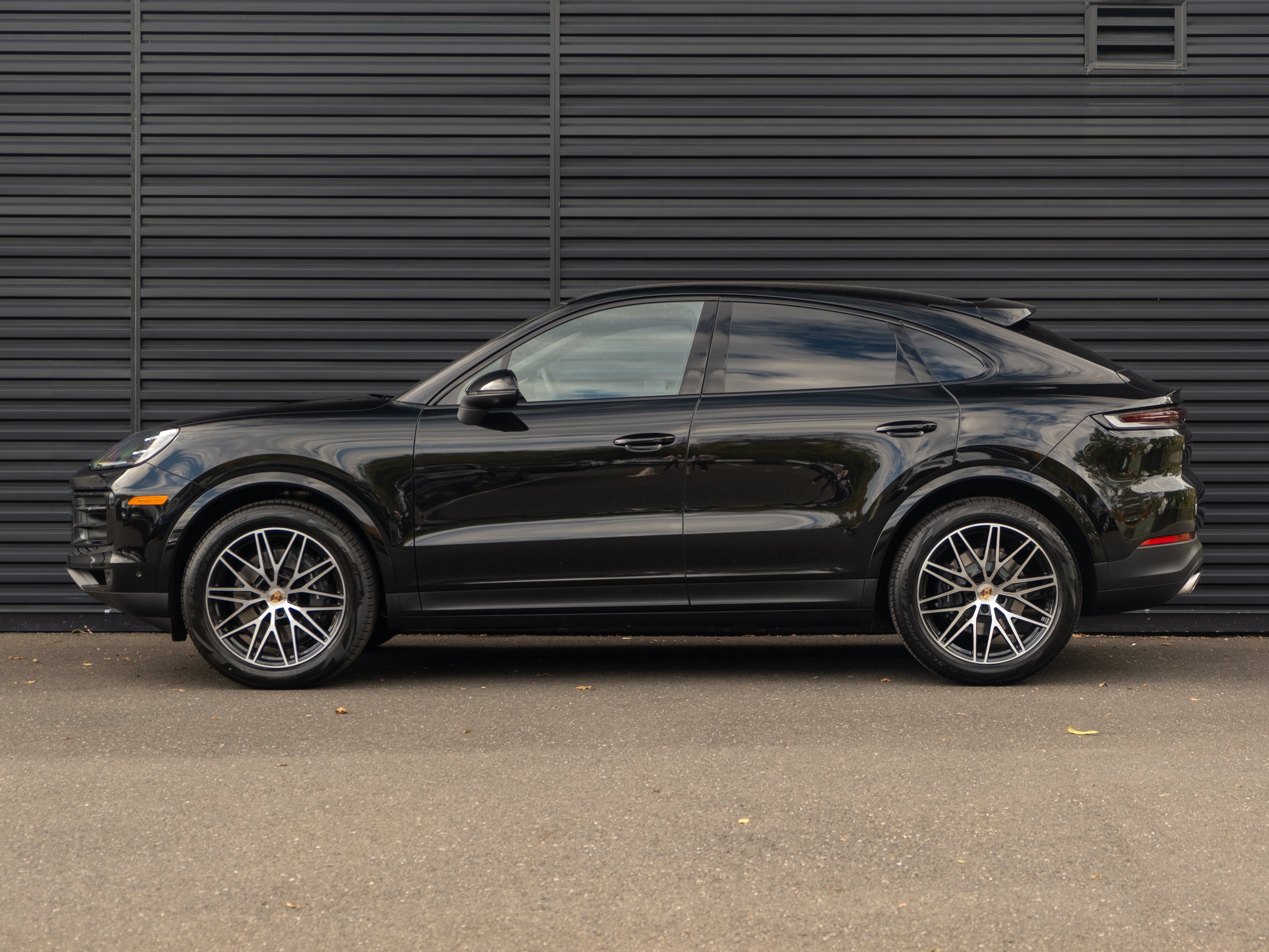 2026 Porsche Cayenne Coupe Base