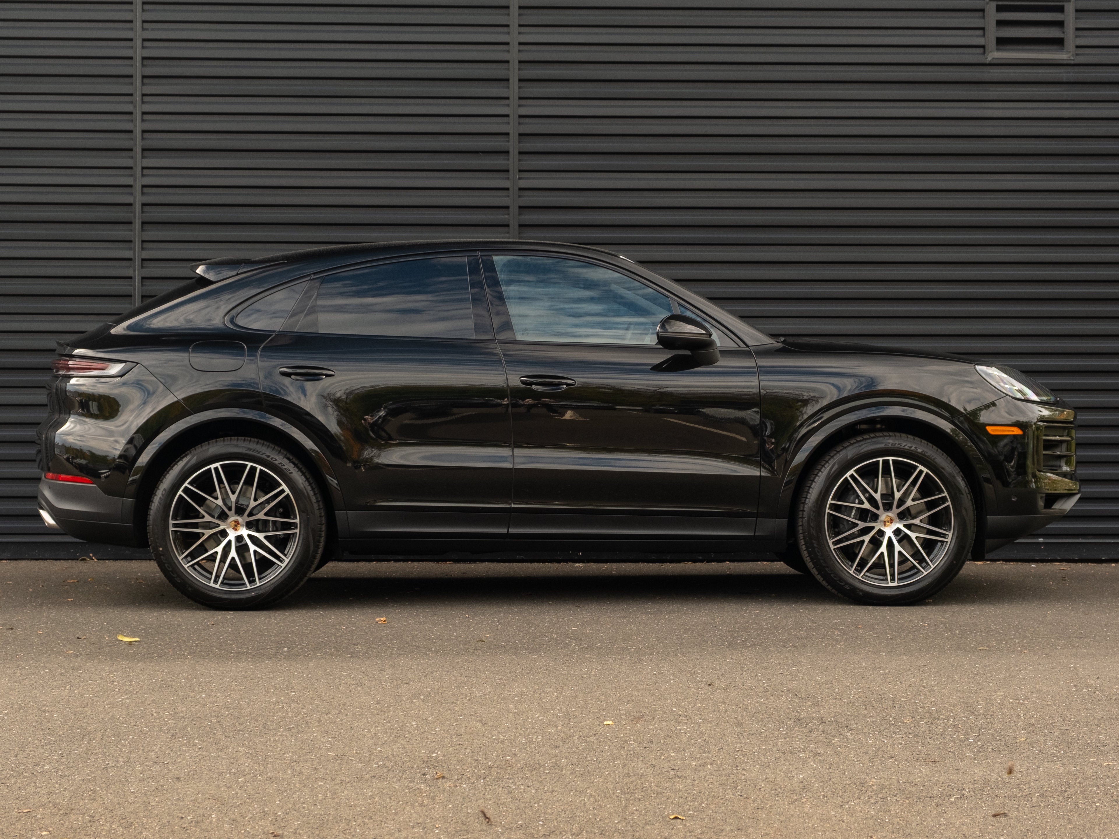 2026 Porsche Cayenne Coupe Base