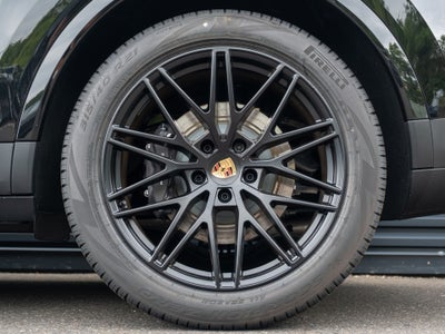 2026 Porsche Cayenne Coupe Base