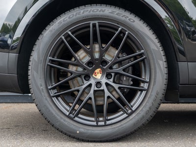 2026 Porsche Cayenne Coupe Base