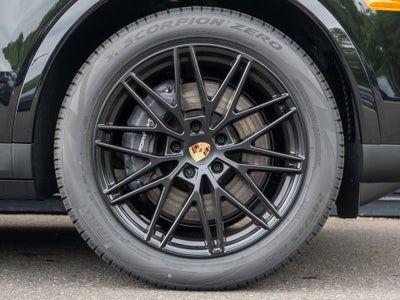 2026 Porsche Cayenne Coupe Base