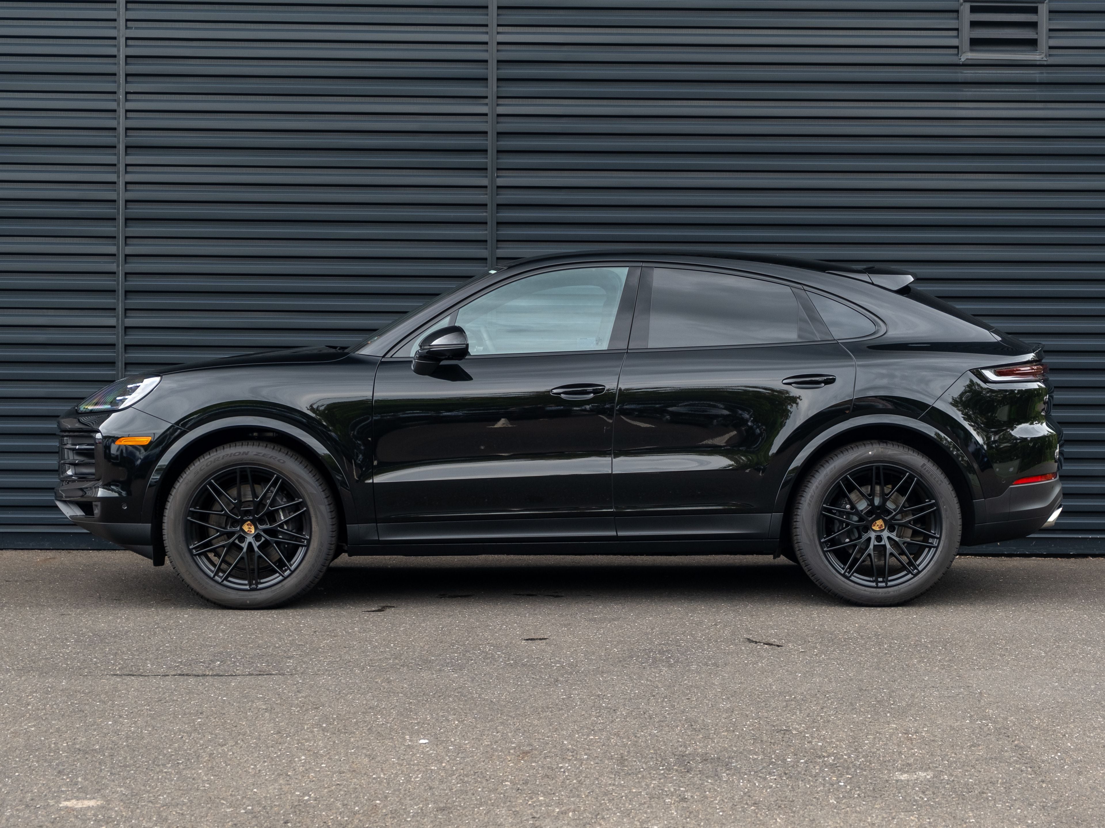 2026 Porsche Cayenne Coupe Base