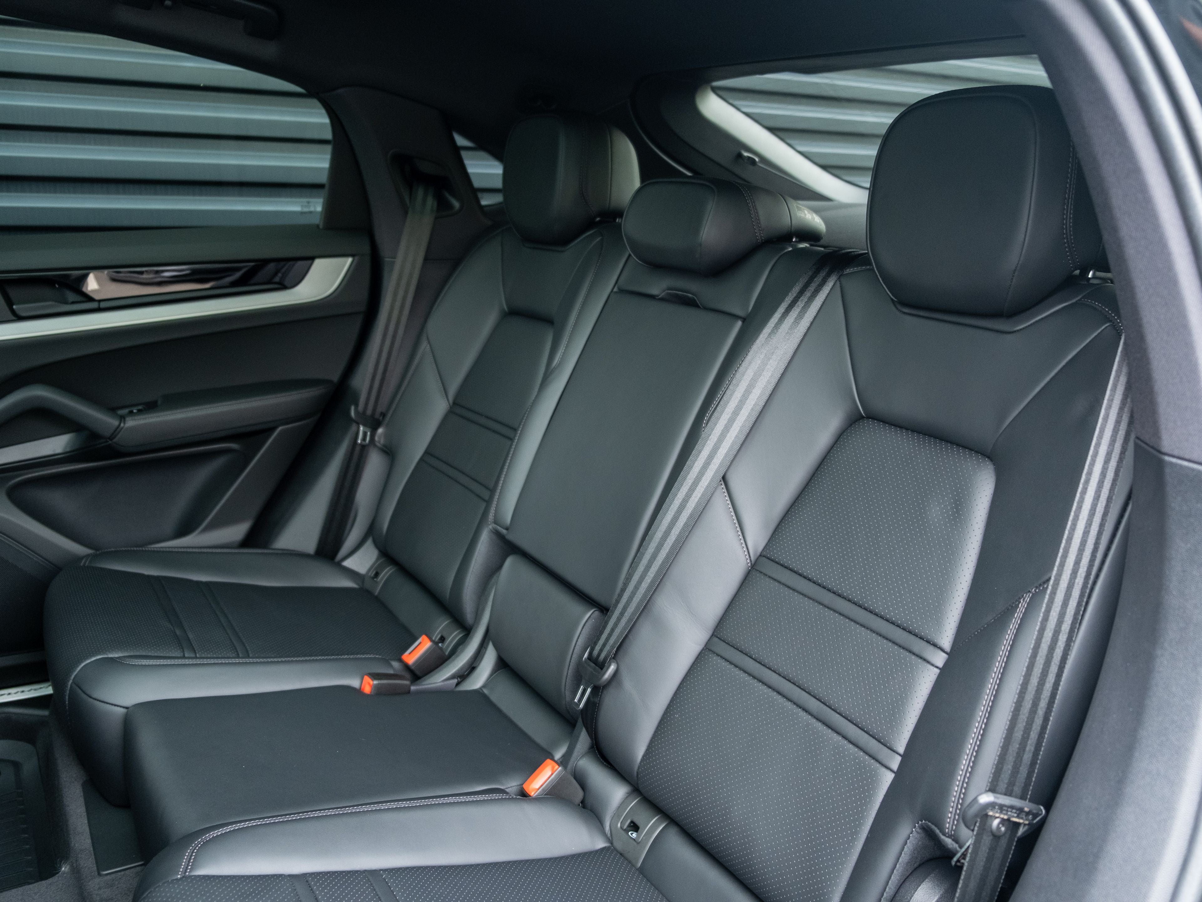 2026 Porsche Cayenne Coupe Base