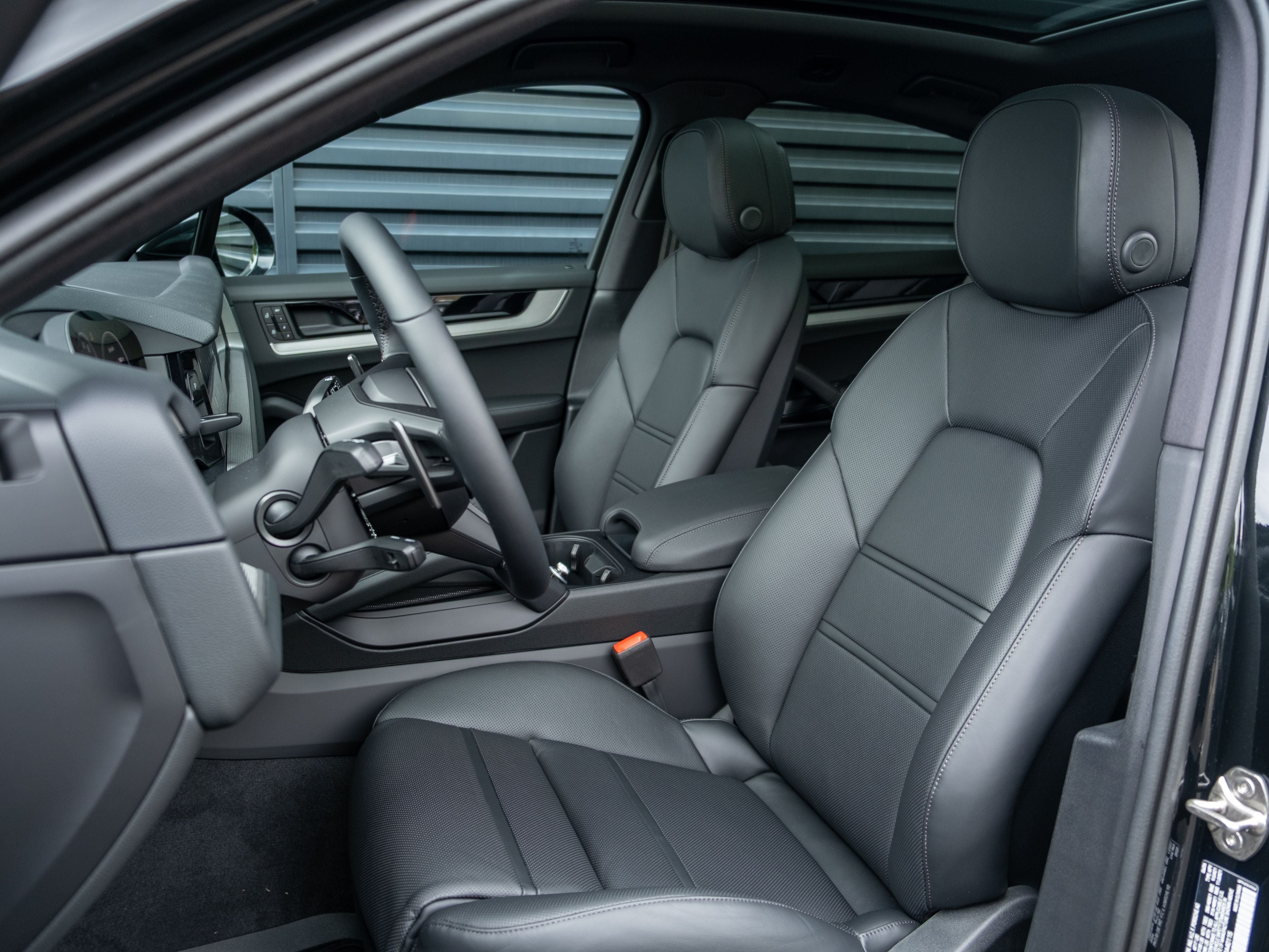 2026 Porsche Cayenne Coupe Base