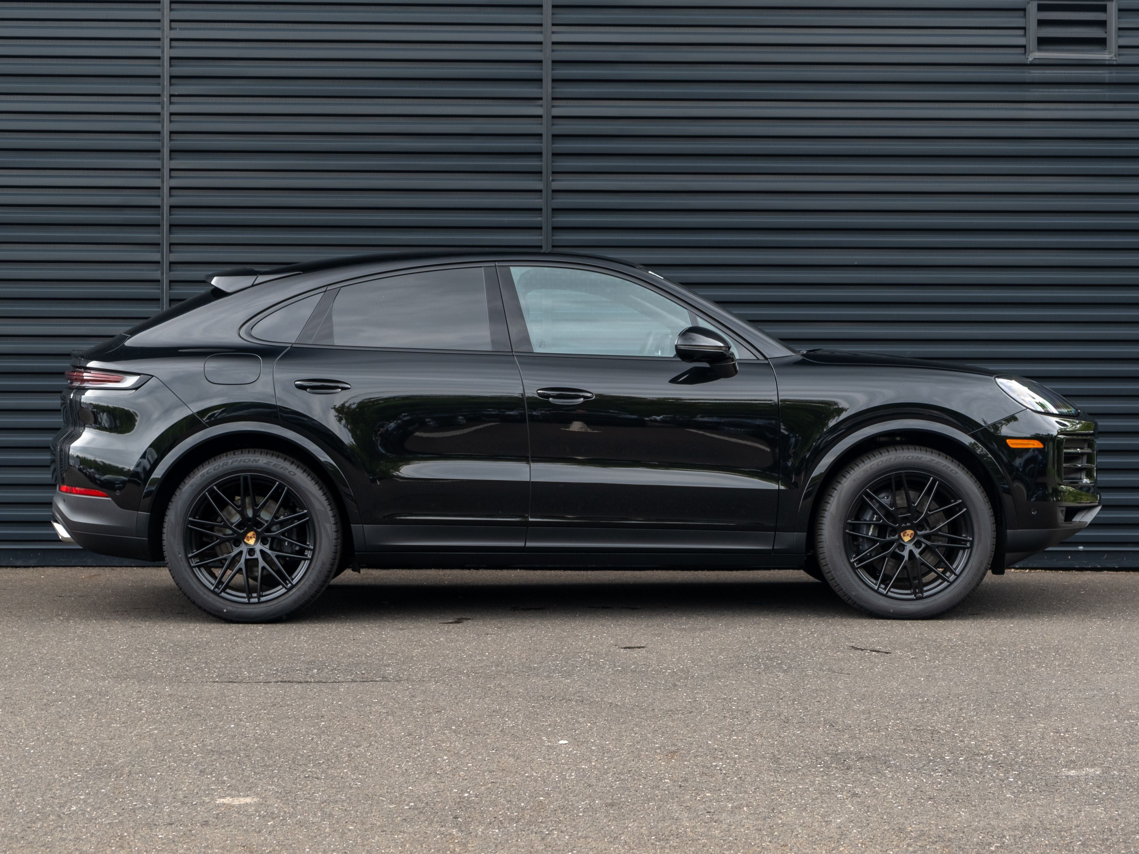 2026 Porsche Cayenne Coupe Base