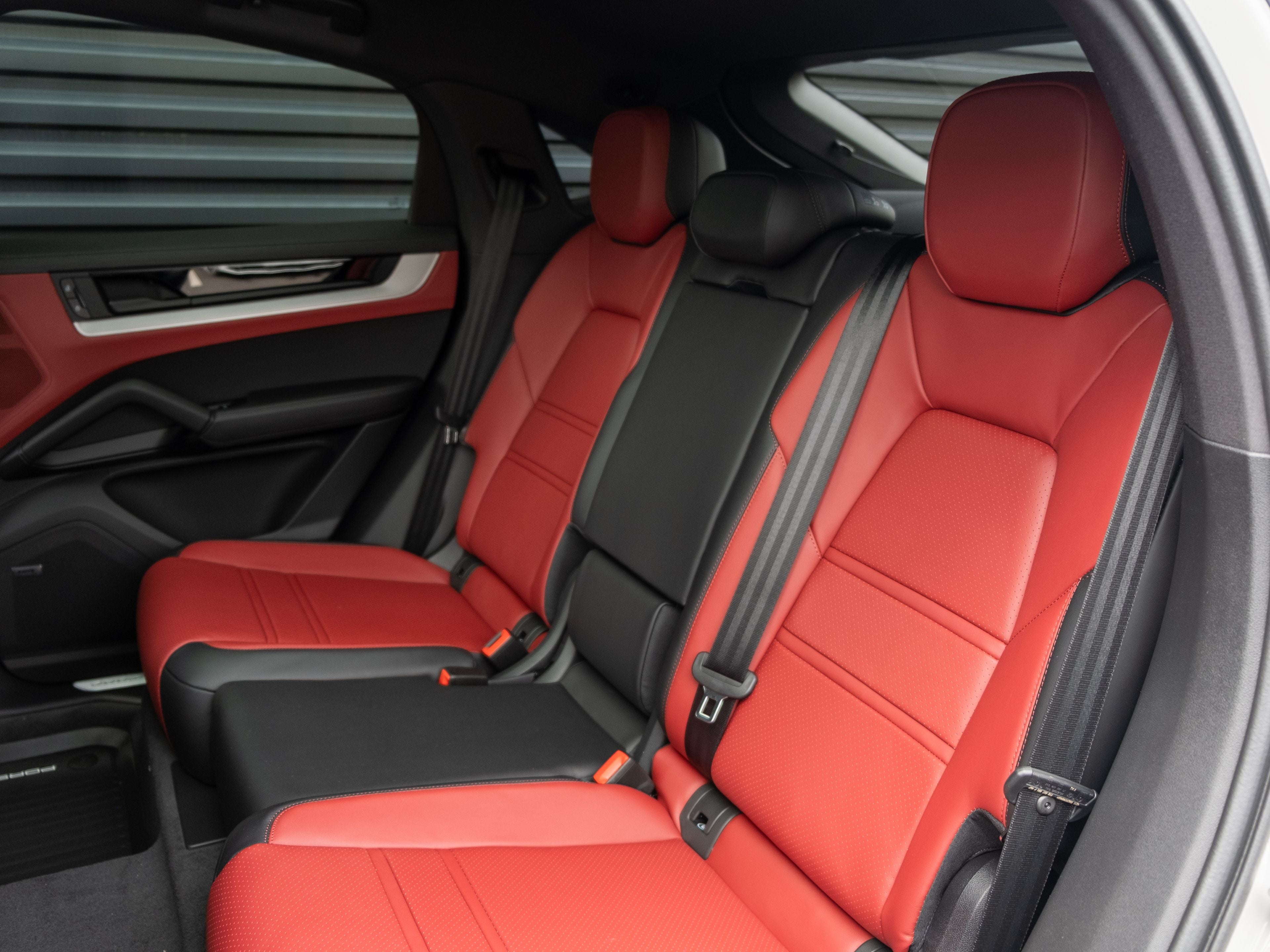 2026 Porsche Cayenne Coupe Base