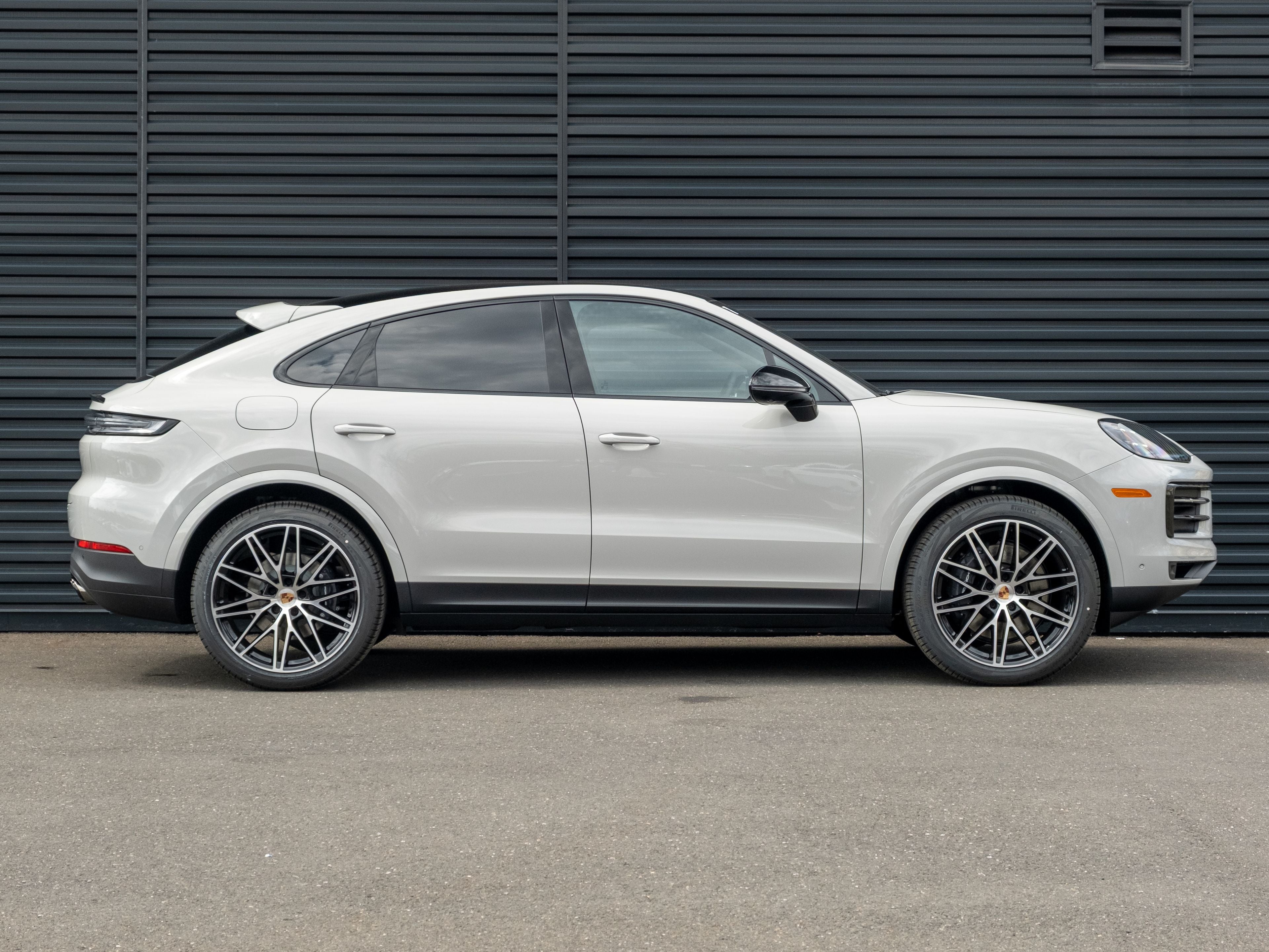 2026 Porsche Cayenne Coupe Base