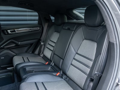 2022 Porsche Cayenne Coupe S