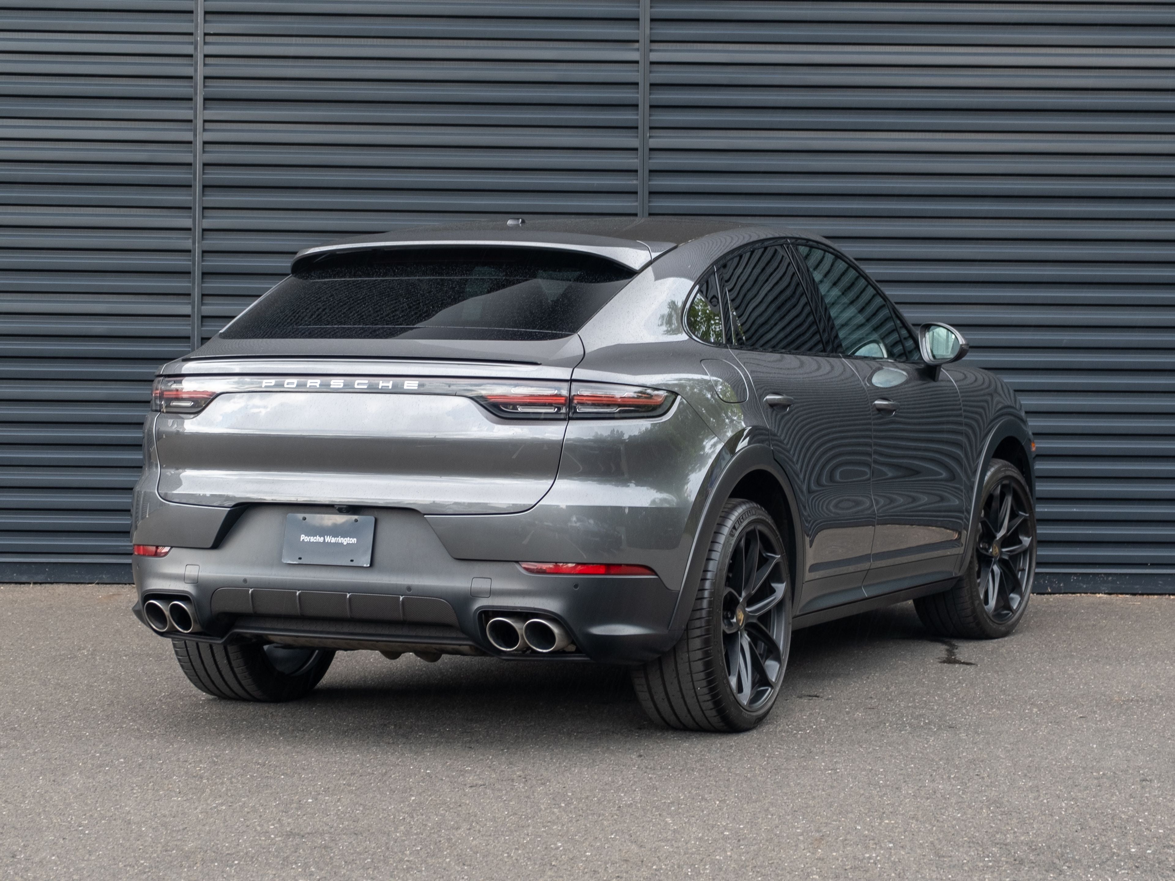 2022 Porsche Cayenne Coupe S