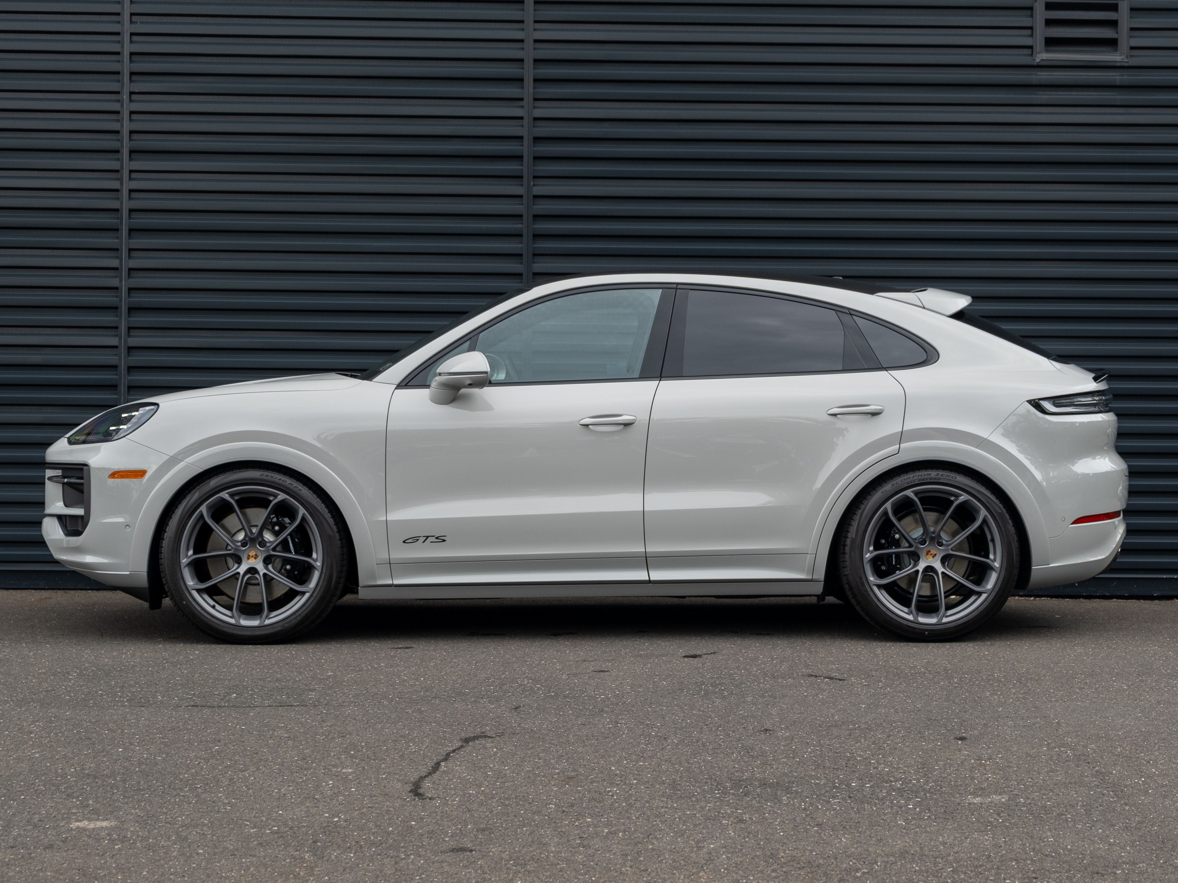 2026 Porsche Cayenne Coupe GTS