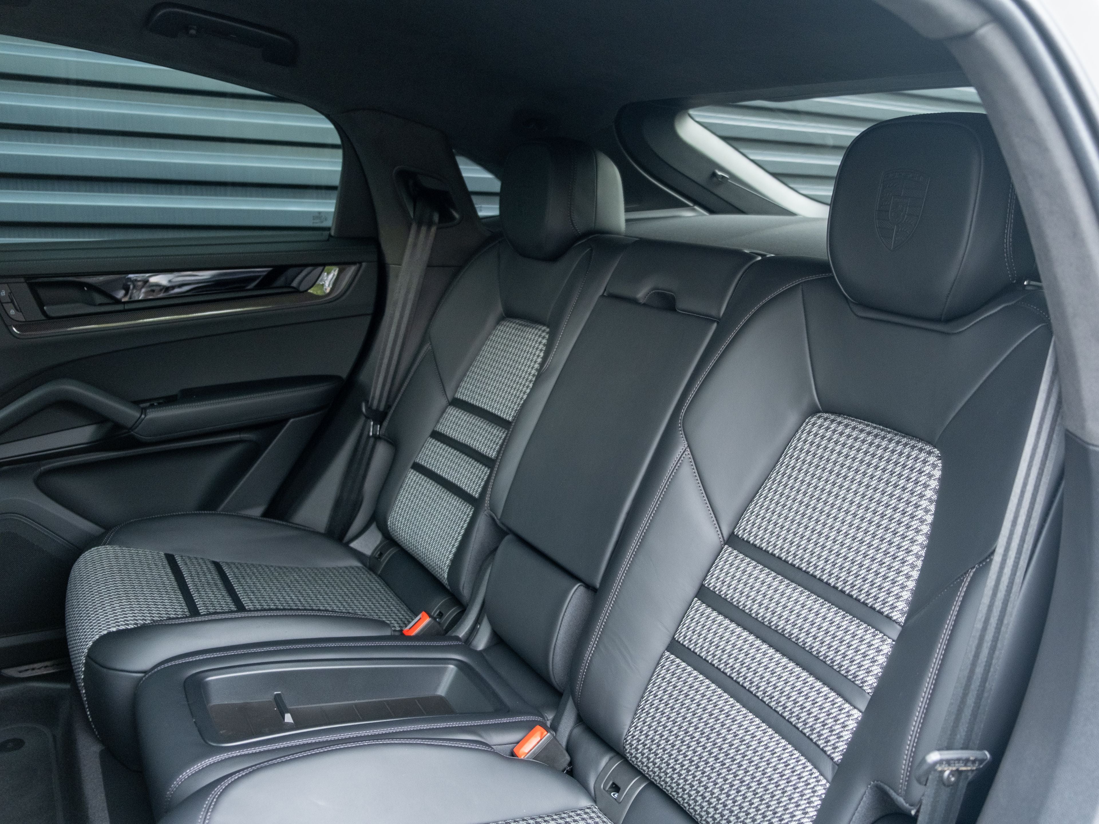 2026 Porsche Cayenne Coupe GTS