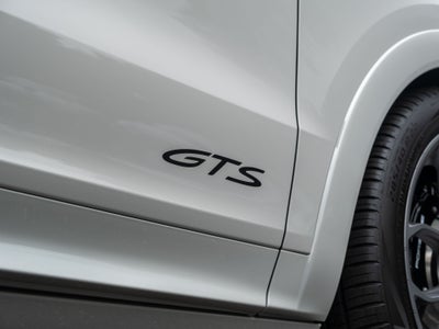 2026 Porsche Cayenne Coupe GTS